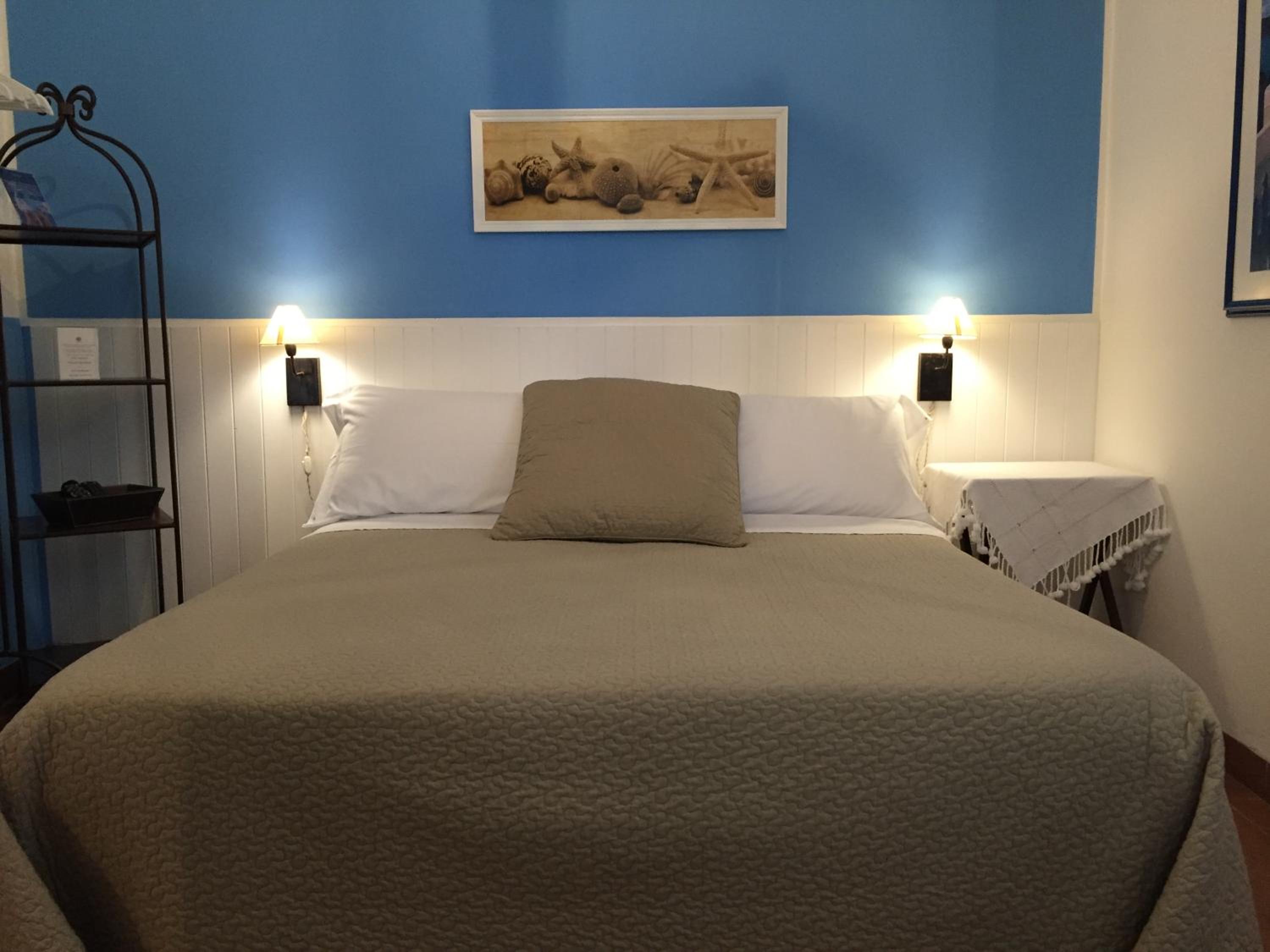Standard Double or Twin Room photo 2