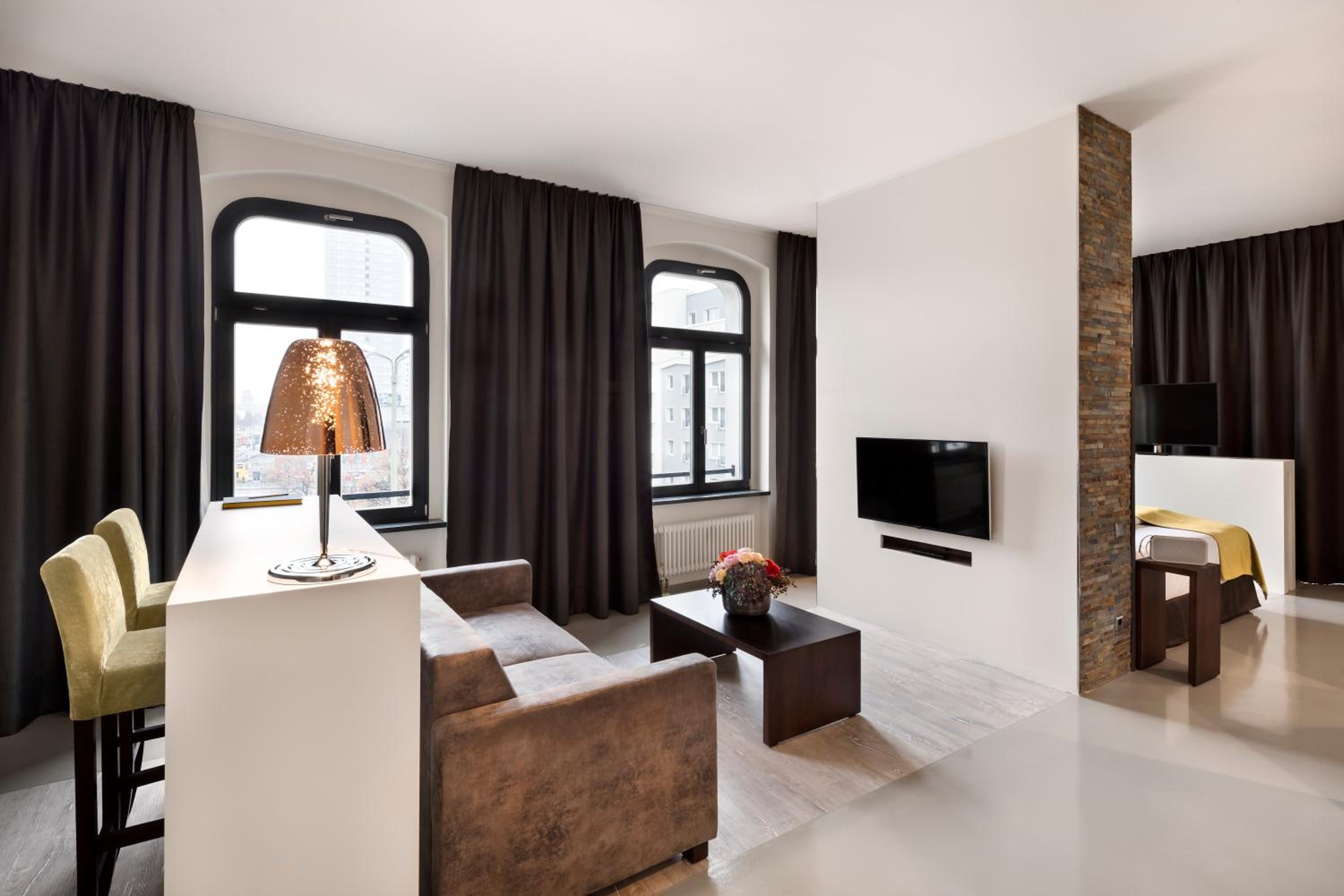 Executive Suite photo 2