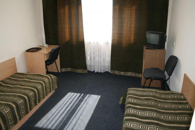 Large Twin Room photo 1