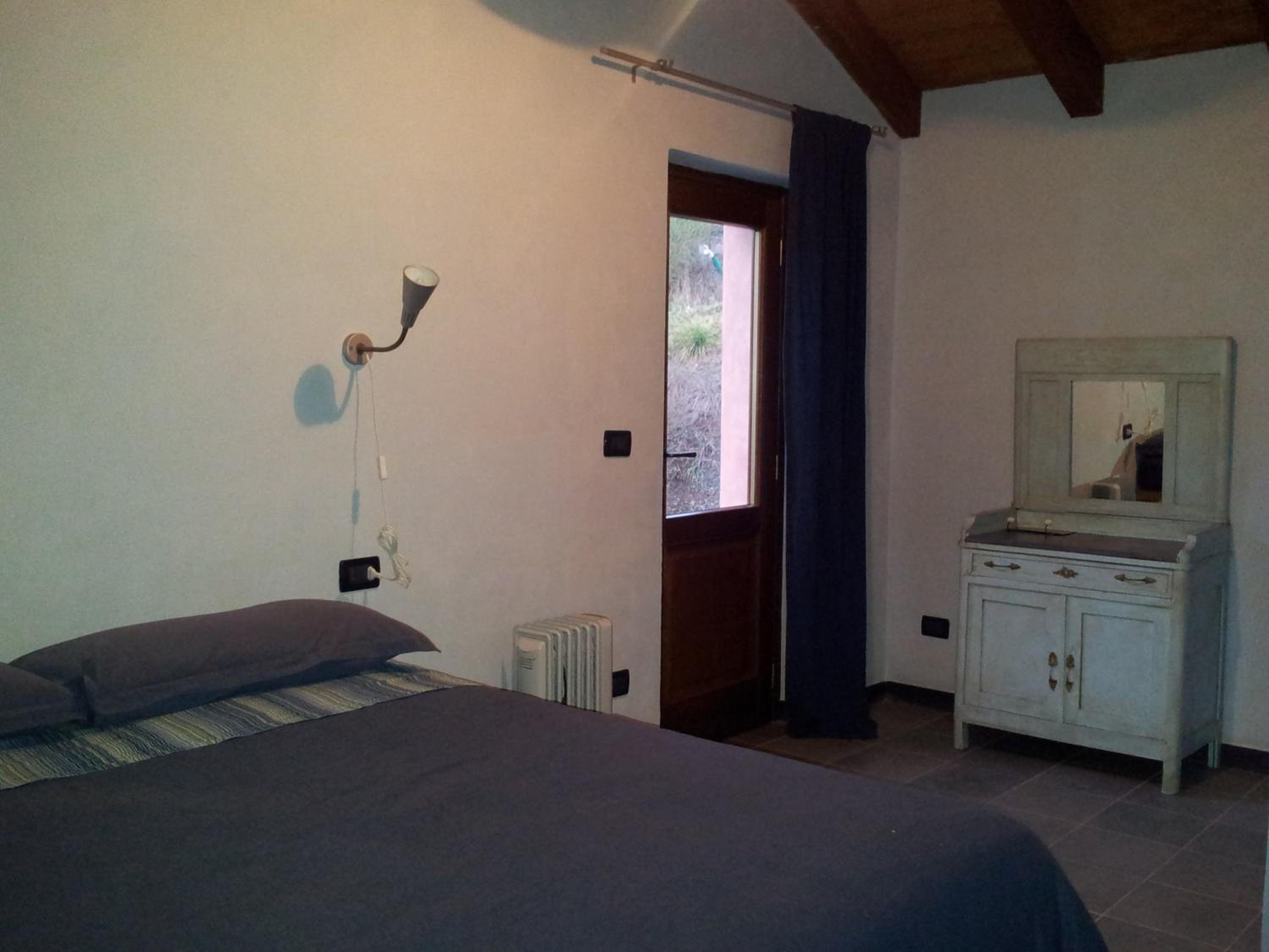 Double Room with Private Bathroom - Photo 1