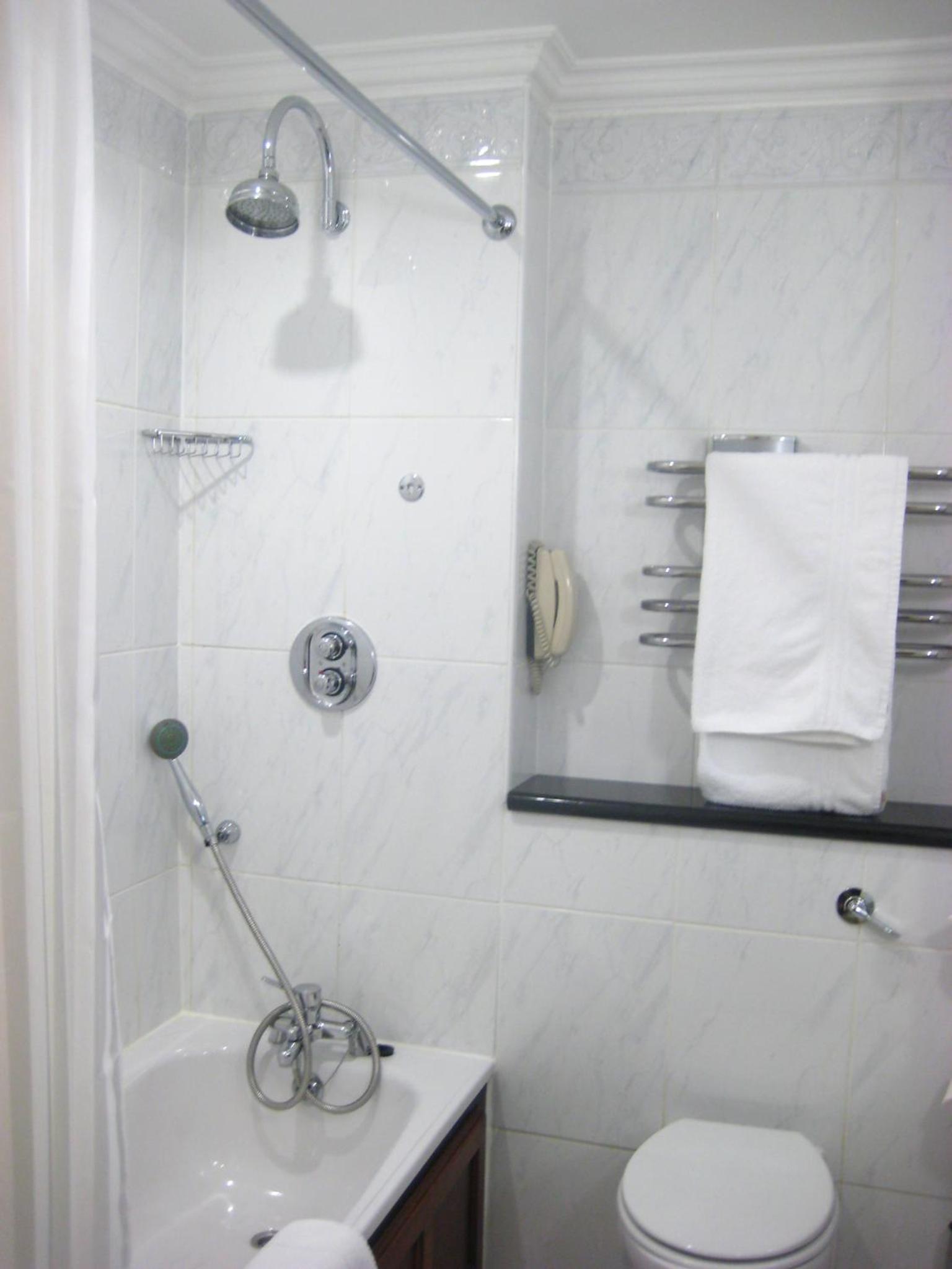 Standard Room photo 3
