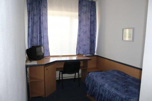 Budget Single Room photo 3