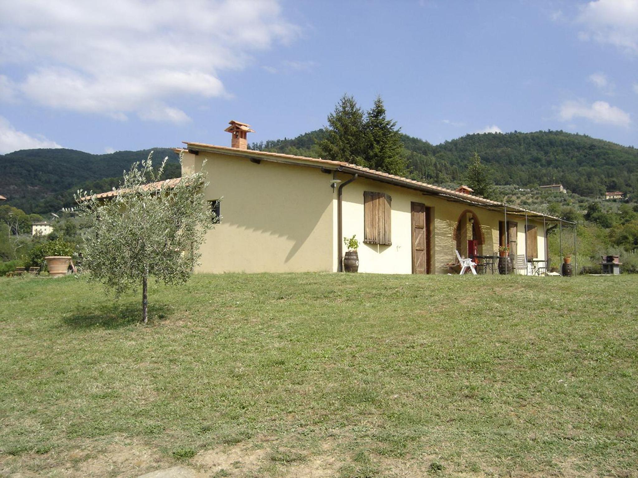 Two-Bedroom House photo 3