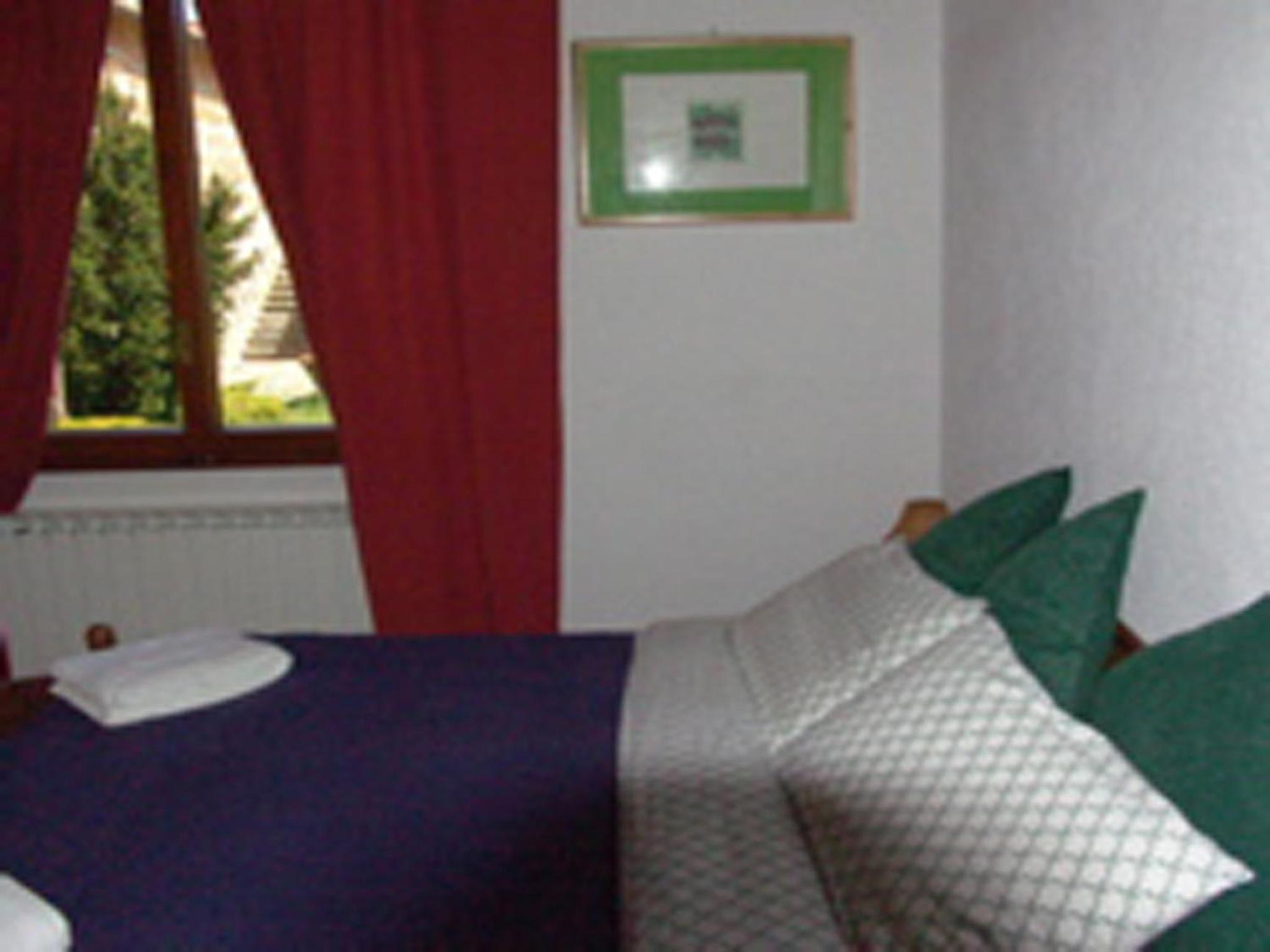 One-Bedroom House photo 1