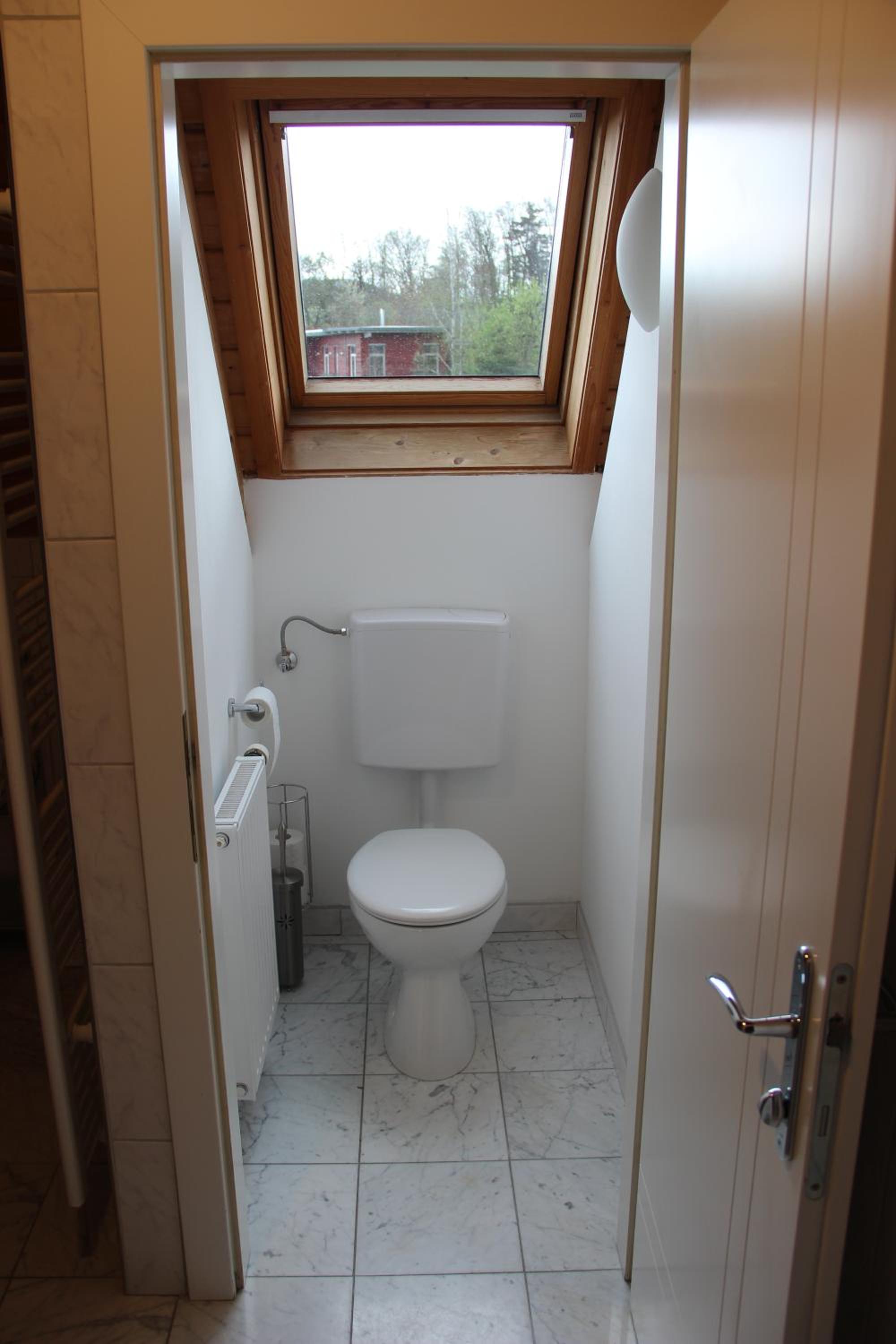 Studio Apartment - Photo 12