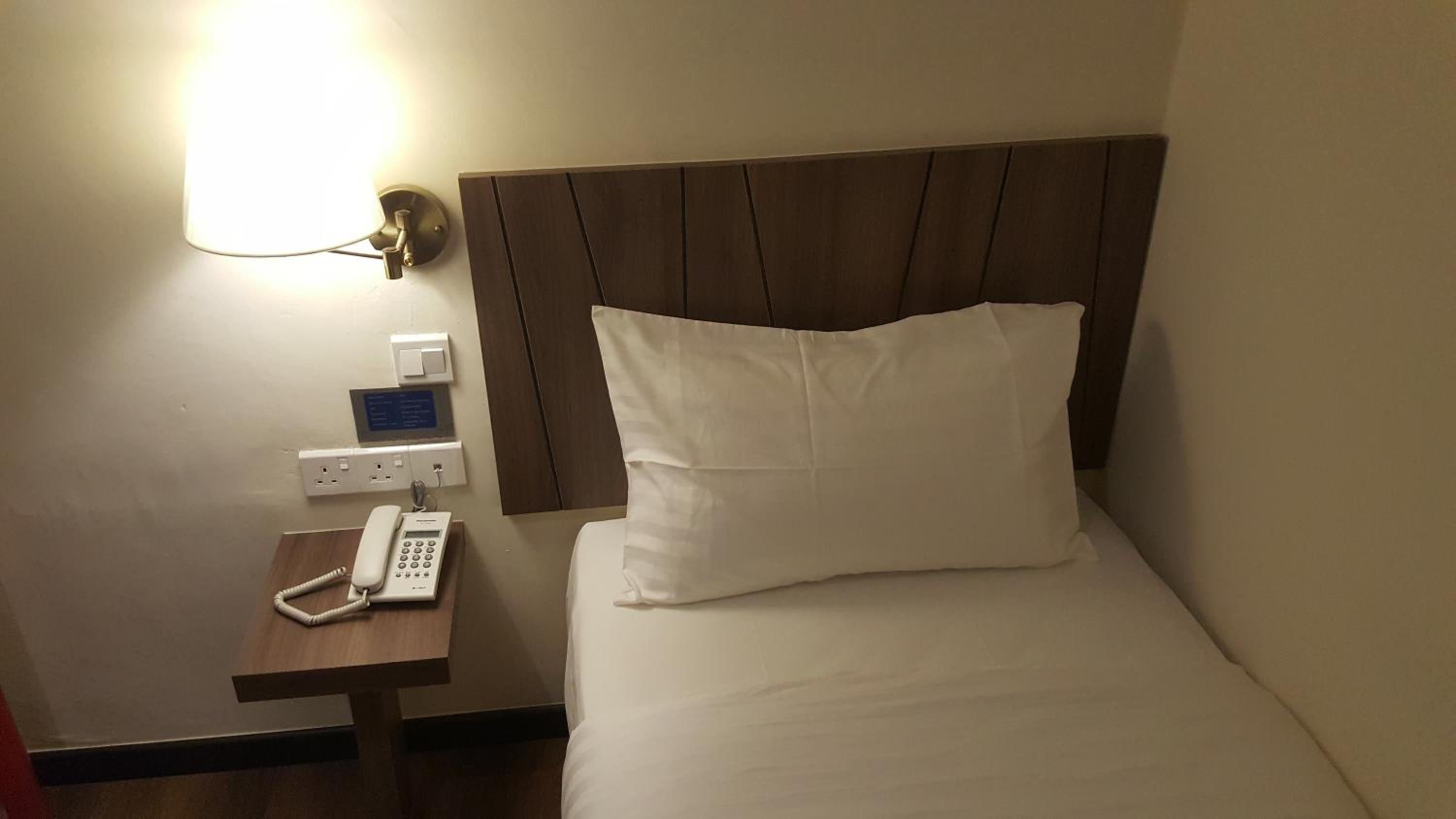 Single Room photo 1