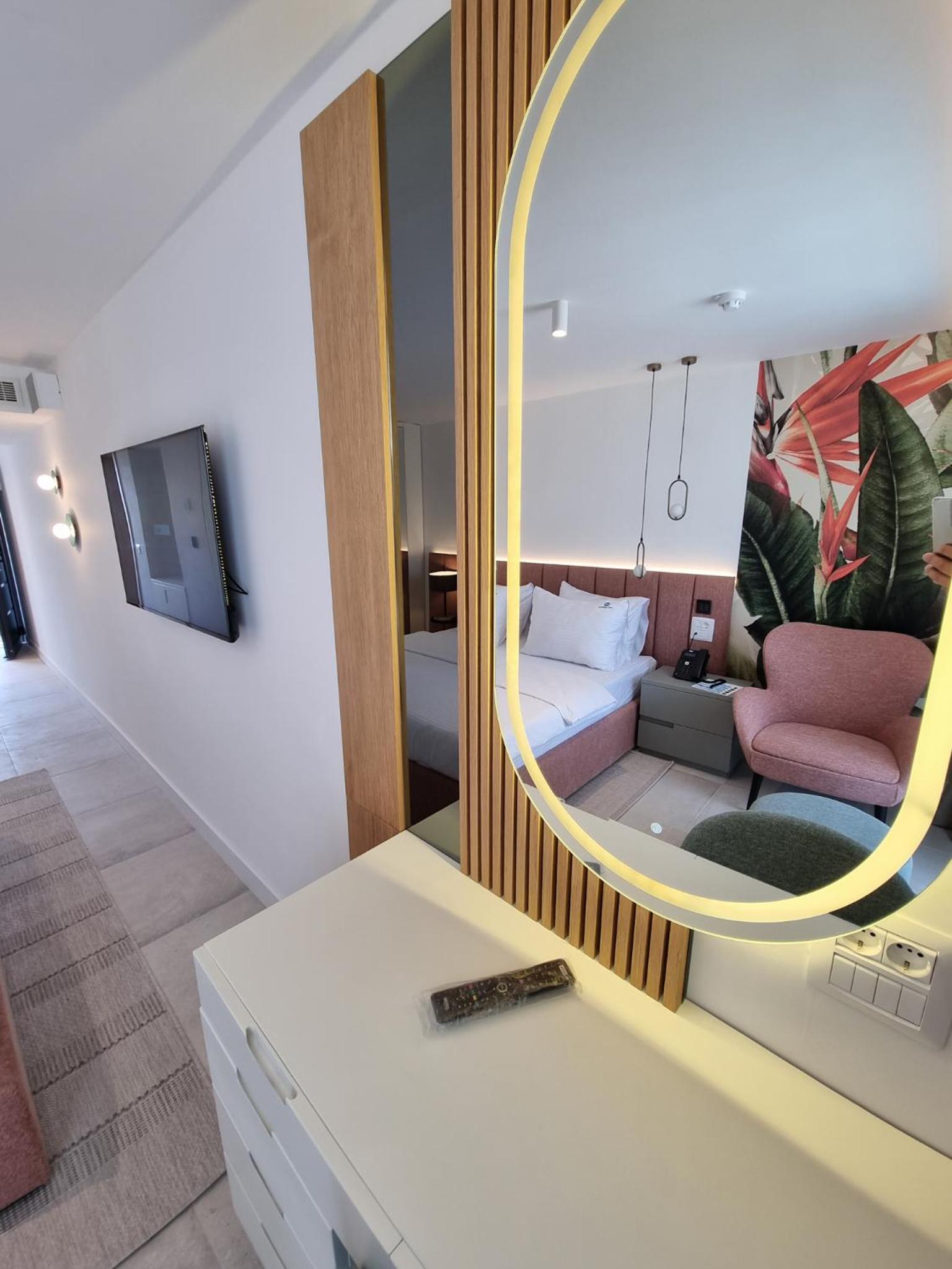 Deluxe Twin Room with Sea View