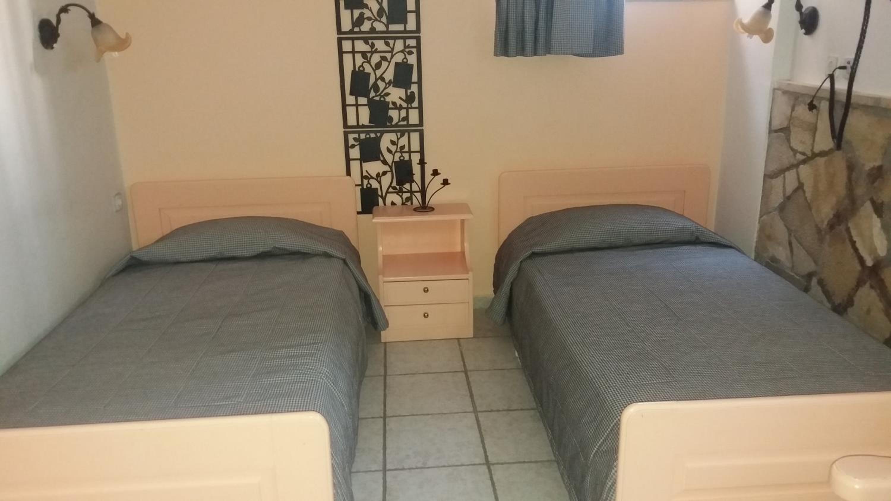 One-Bedroom Apartment (4 Adults)