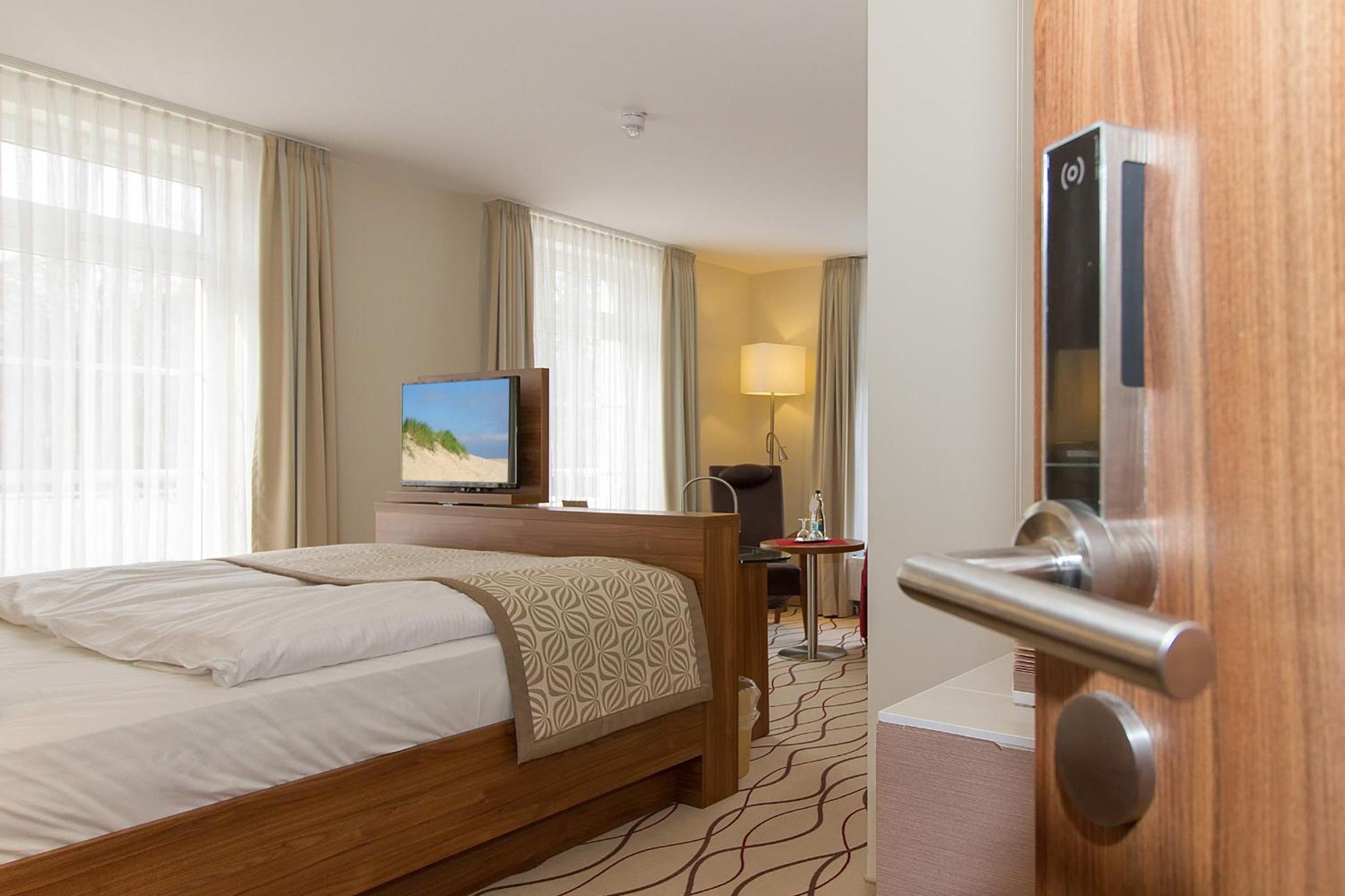 Deluxe Double Room with Balcony or Terrace photo 3