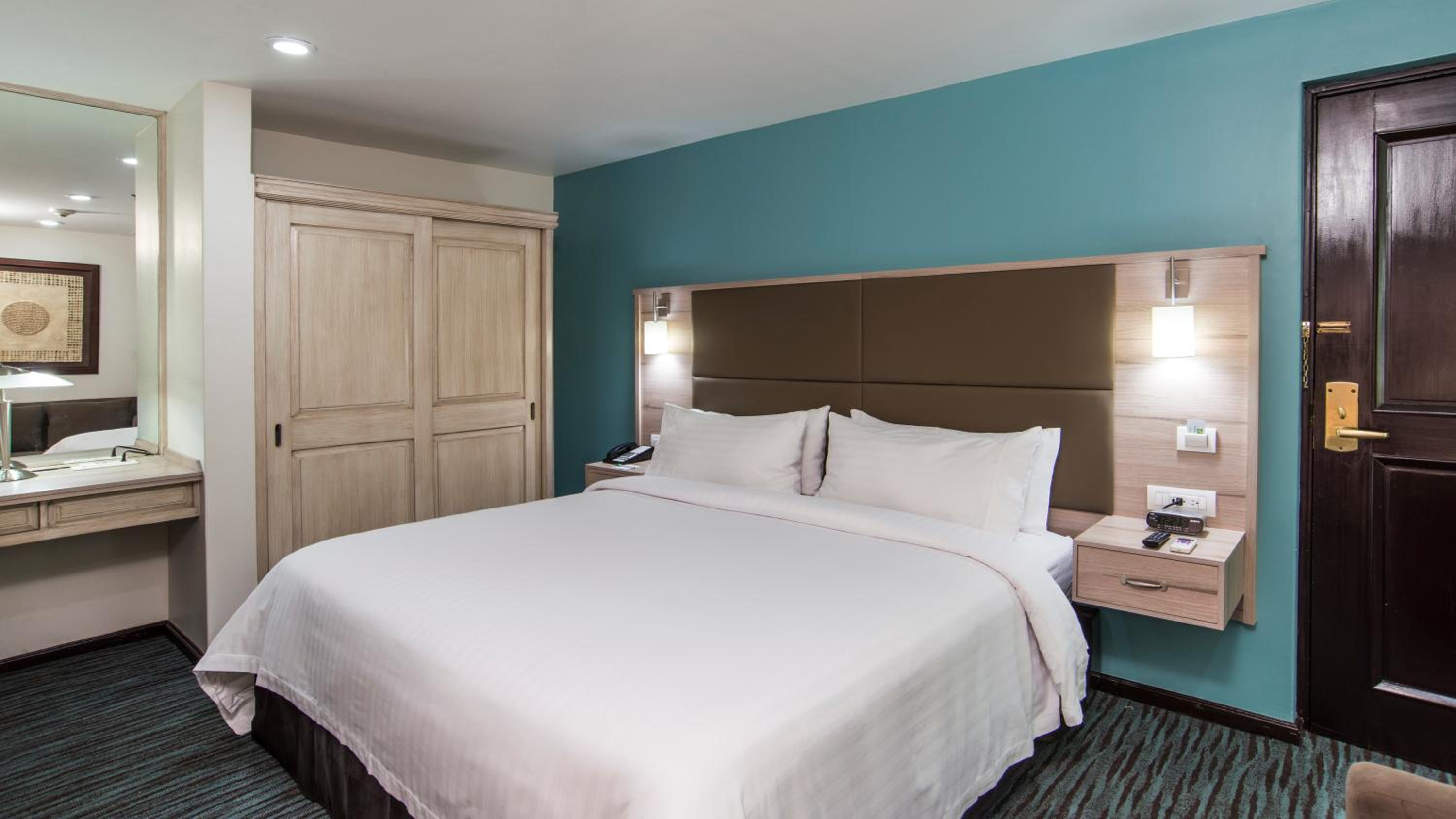 Standard King Room