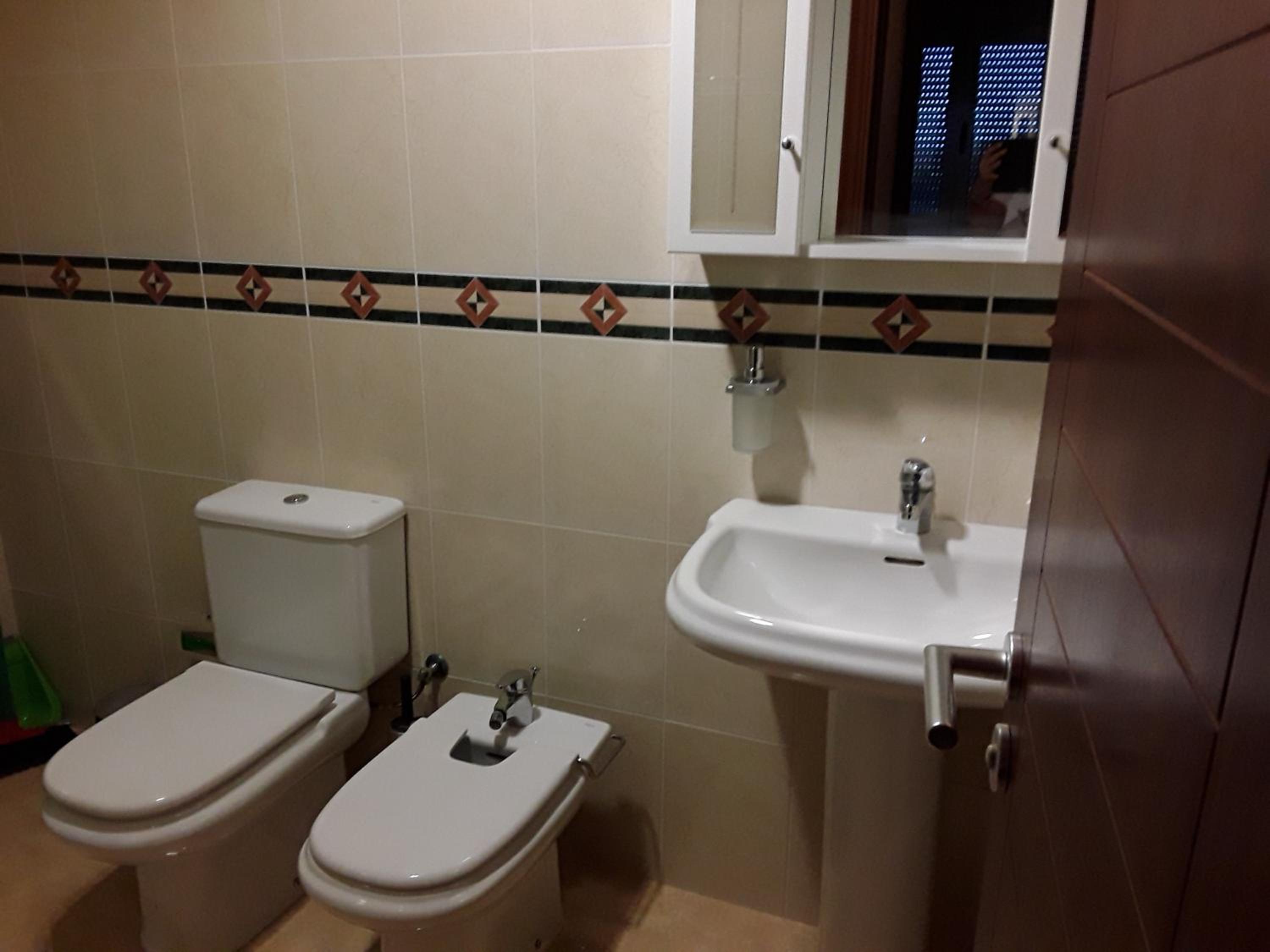 One-Bedroom Apartment - Photo 9