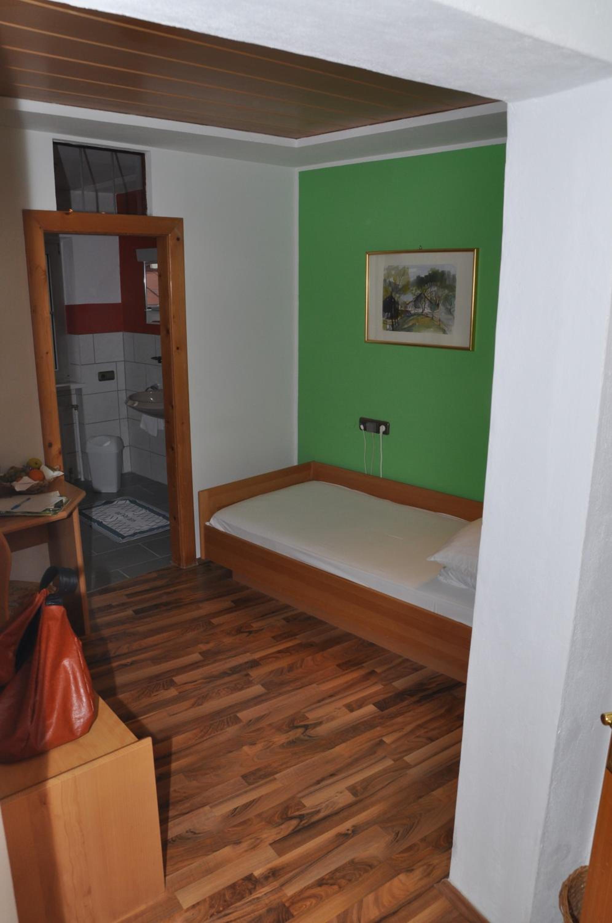 Single Room photo 1