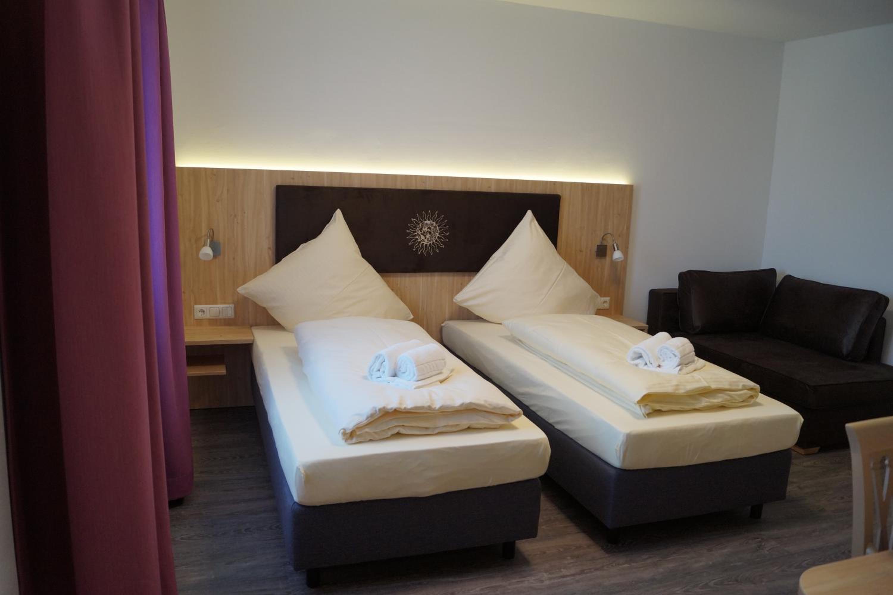 Standard Double or Twin Room - Photo 1