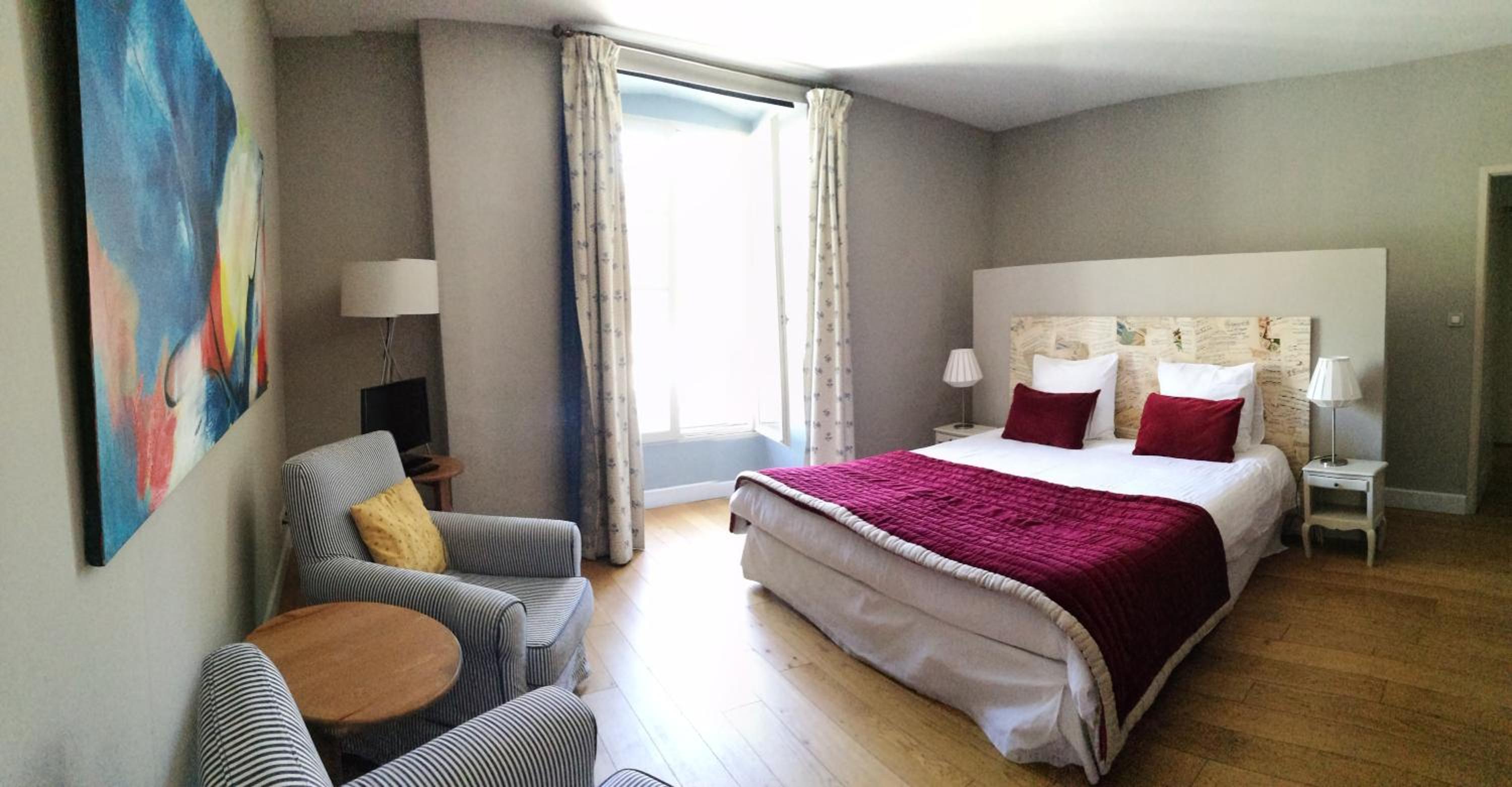 Deluxe Double or Twin Room photo 2