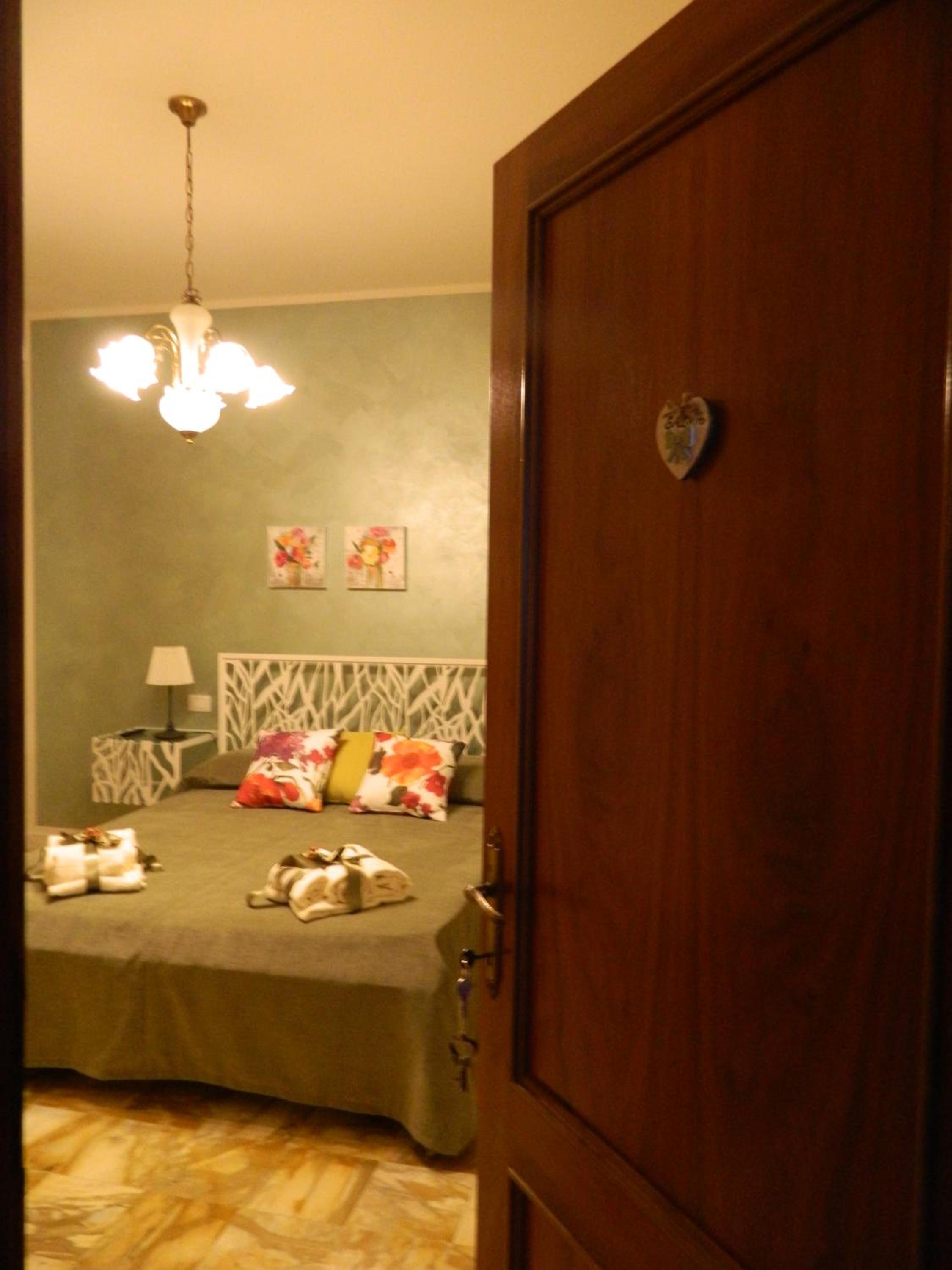 Double Room with Private Bathroom photo 1