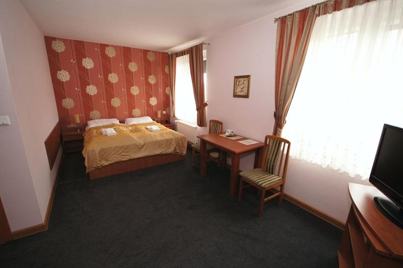 Double Room - Photo 6