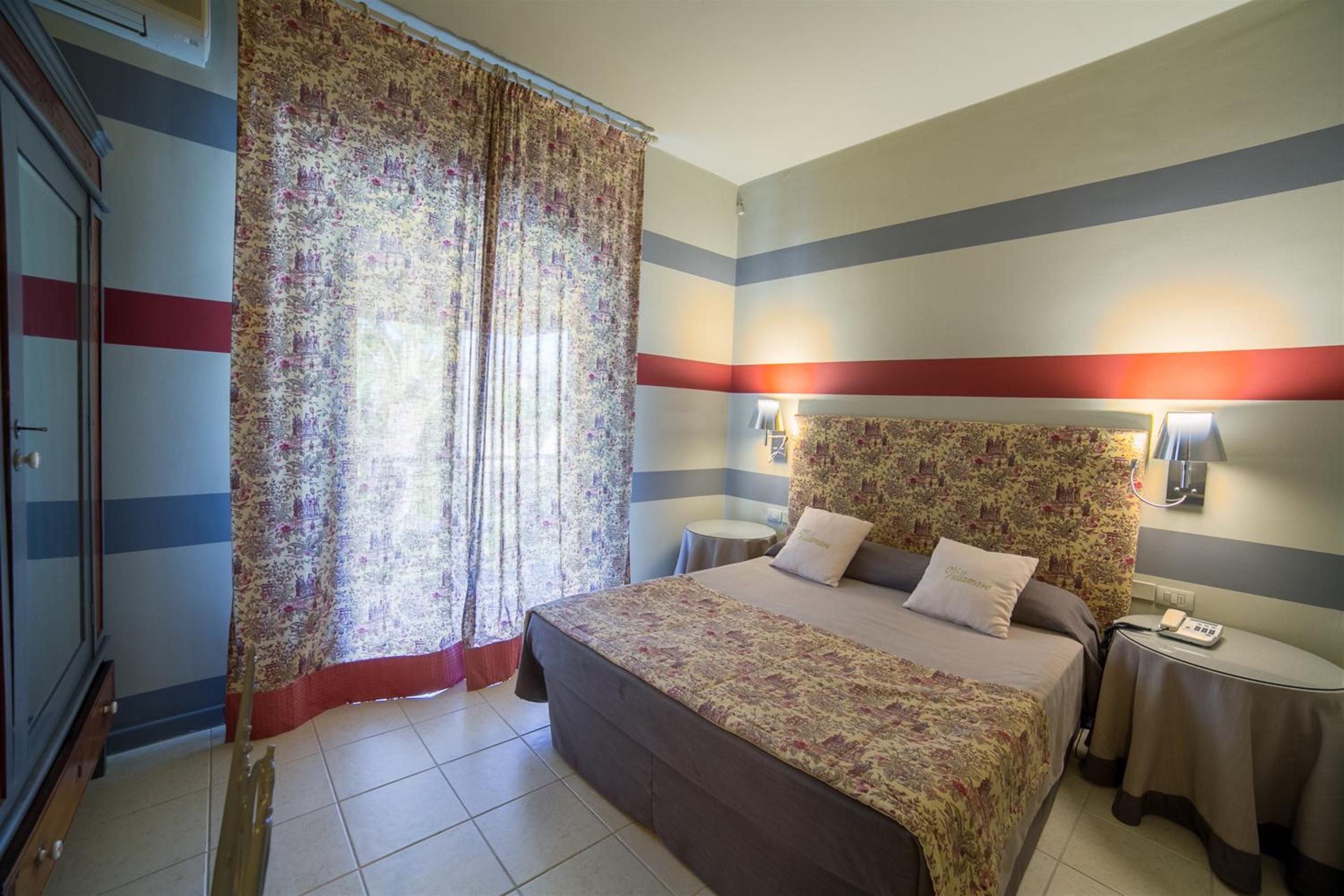 Double Room - Photo 6