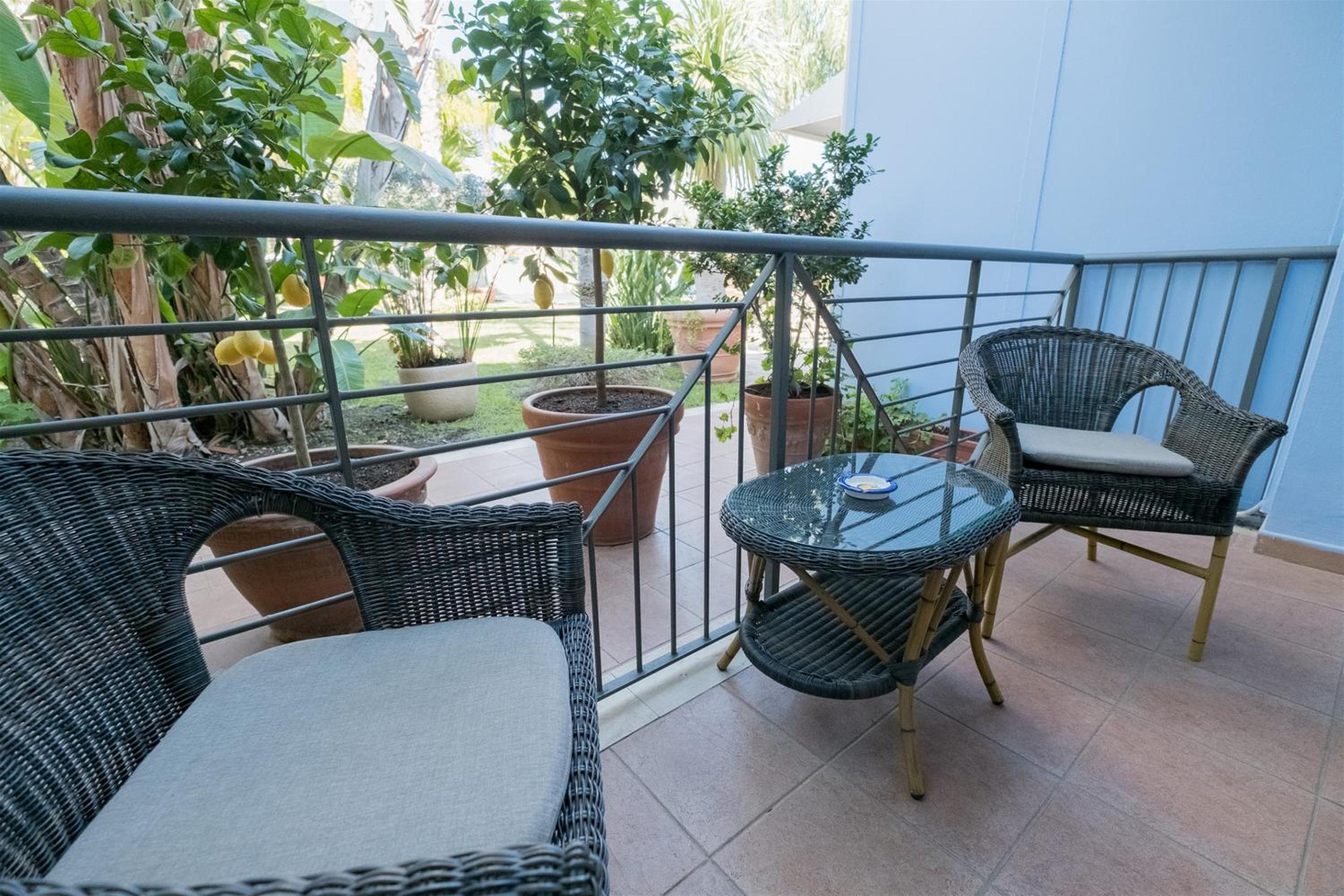 Double Room - Photo 7