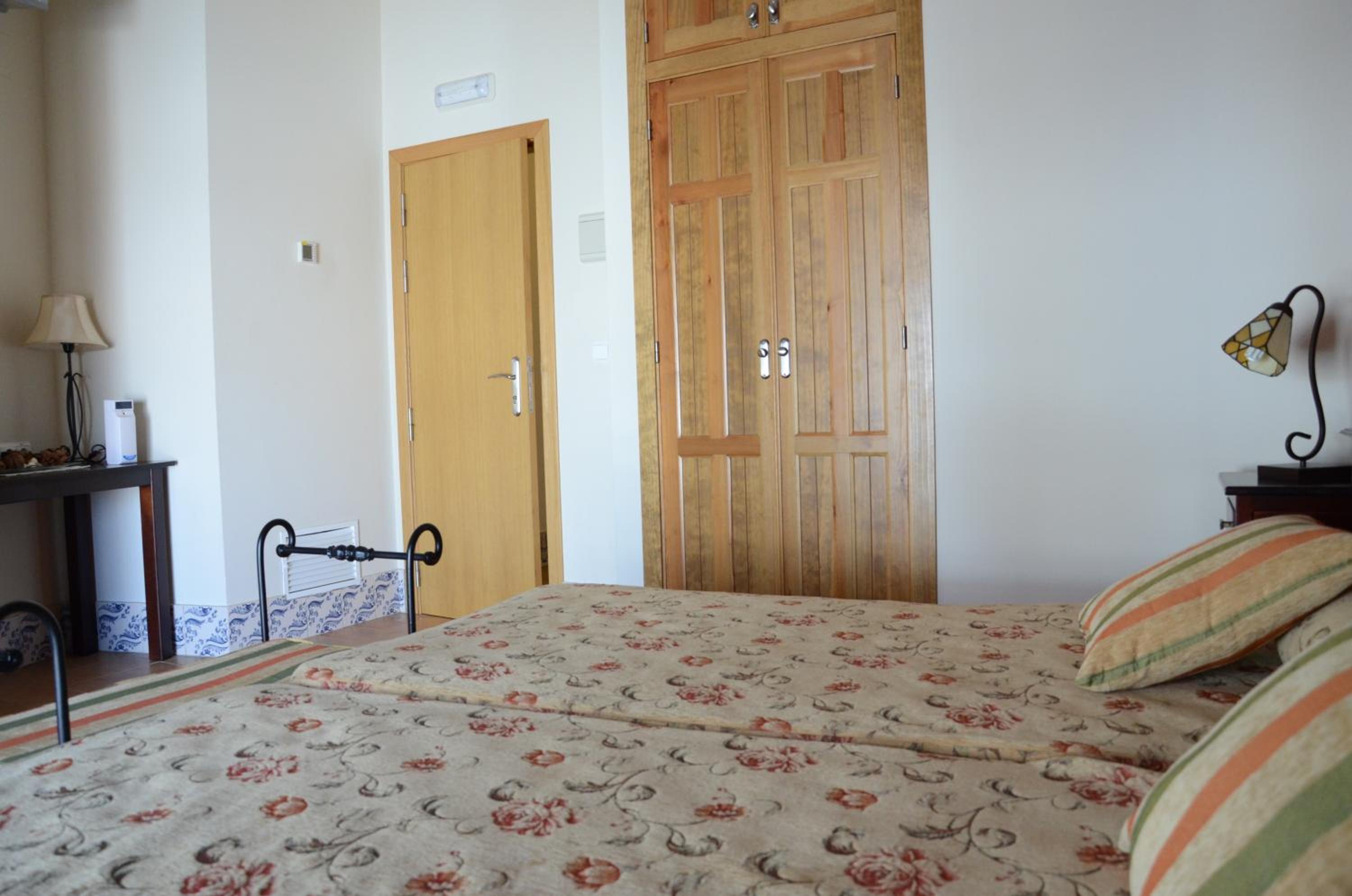 Economy Double Room - Photo 2