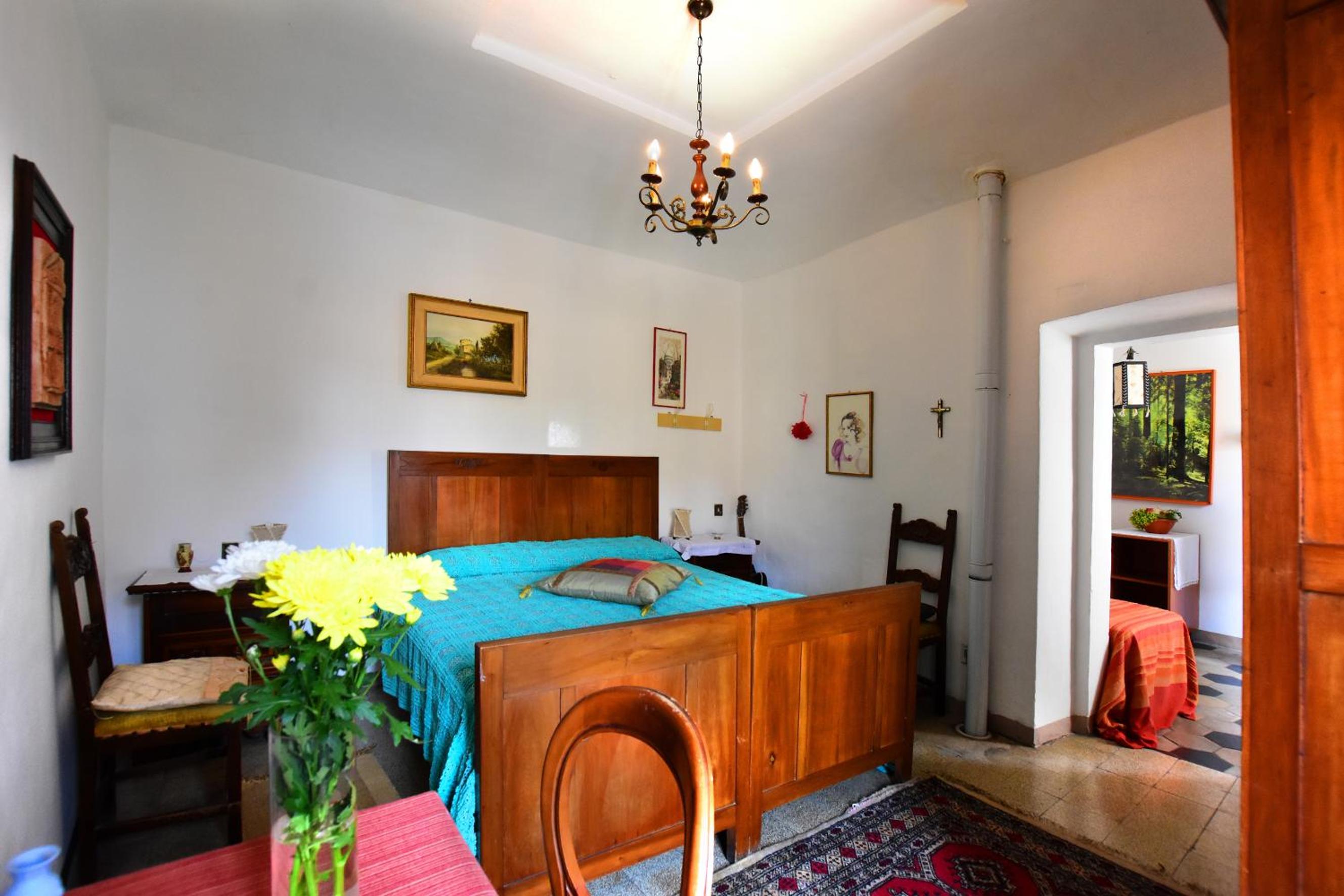 Twin Room - Photo 5