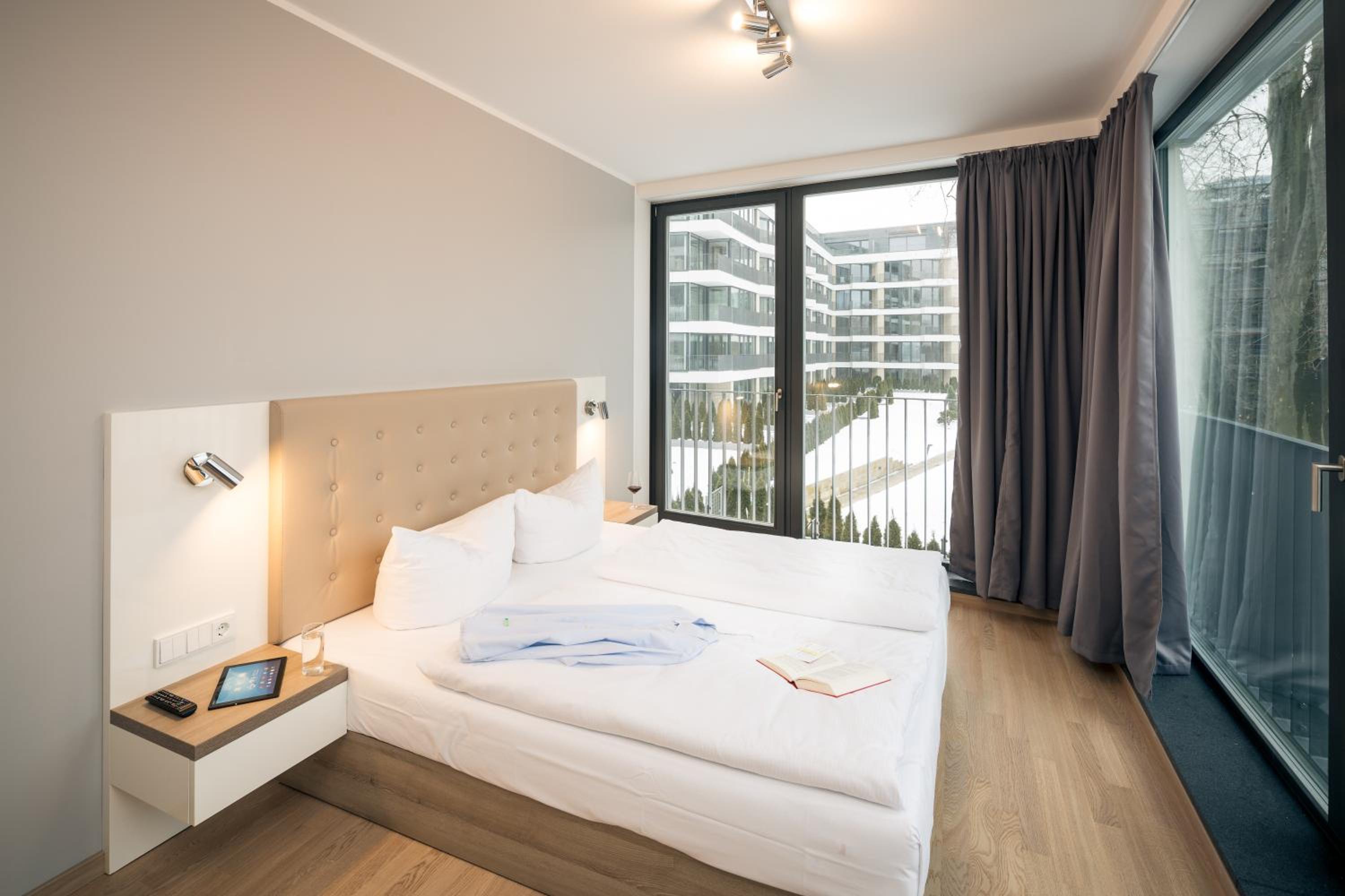 3-room-apartment with 2 bedrooms photo 2