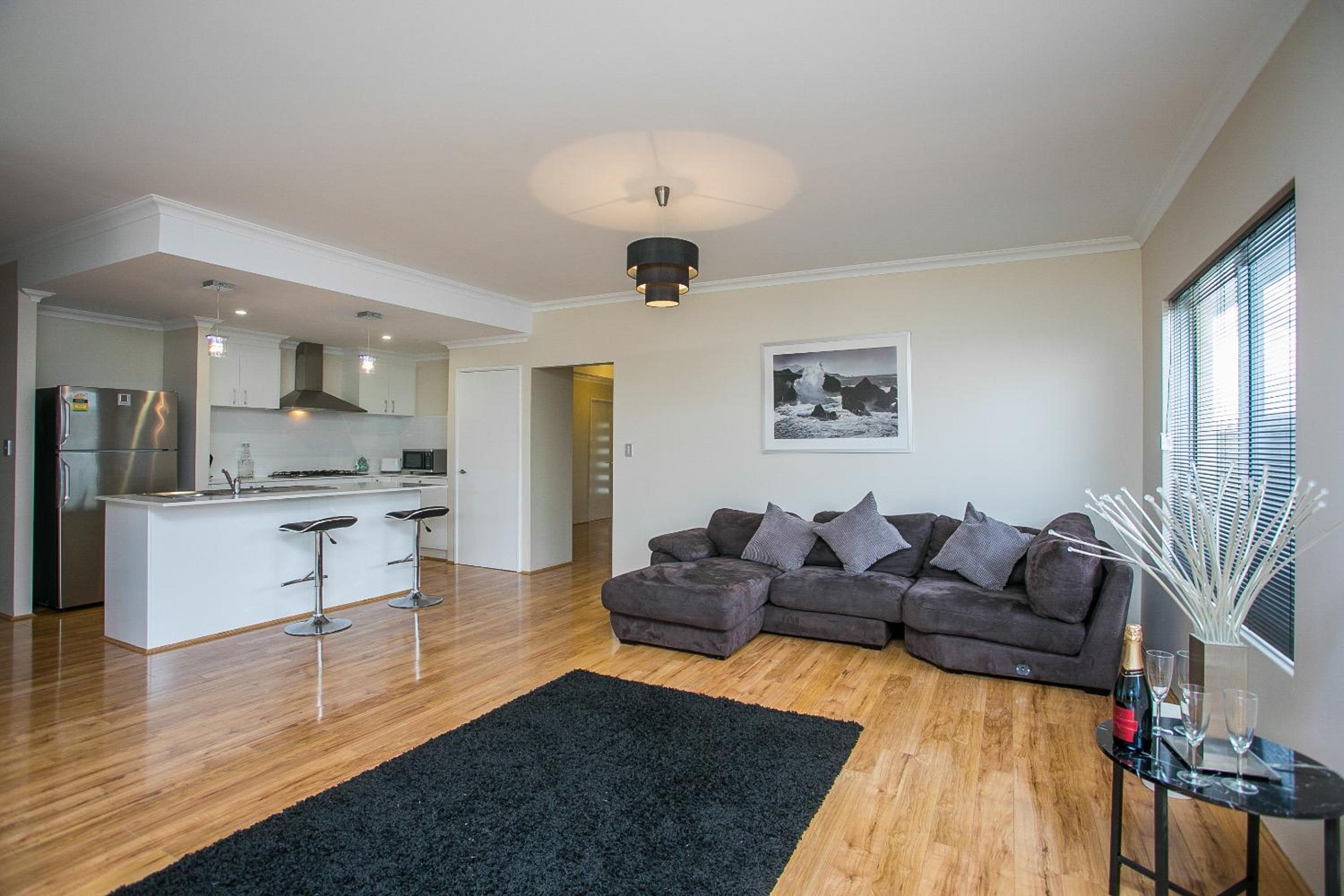 Four-Bedroom House photo 1