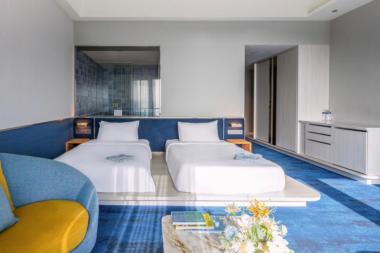 Deluxe Twin Room with Sea View