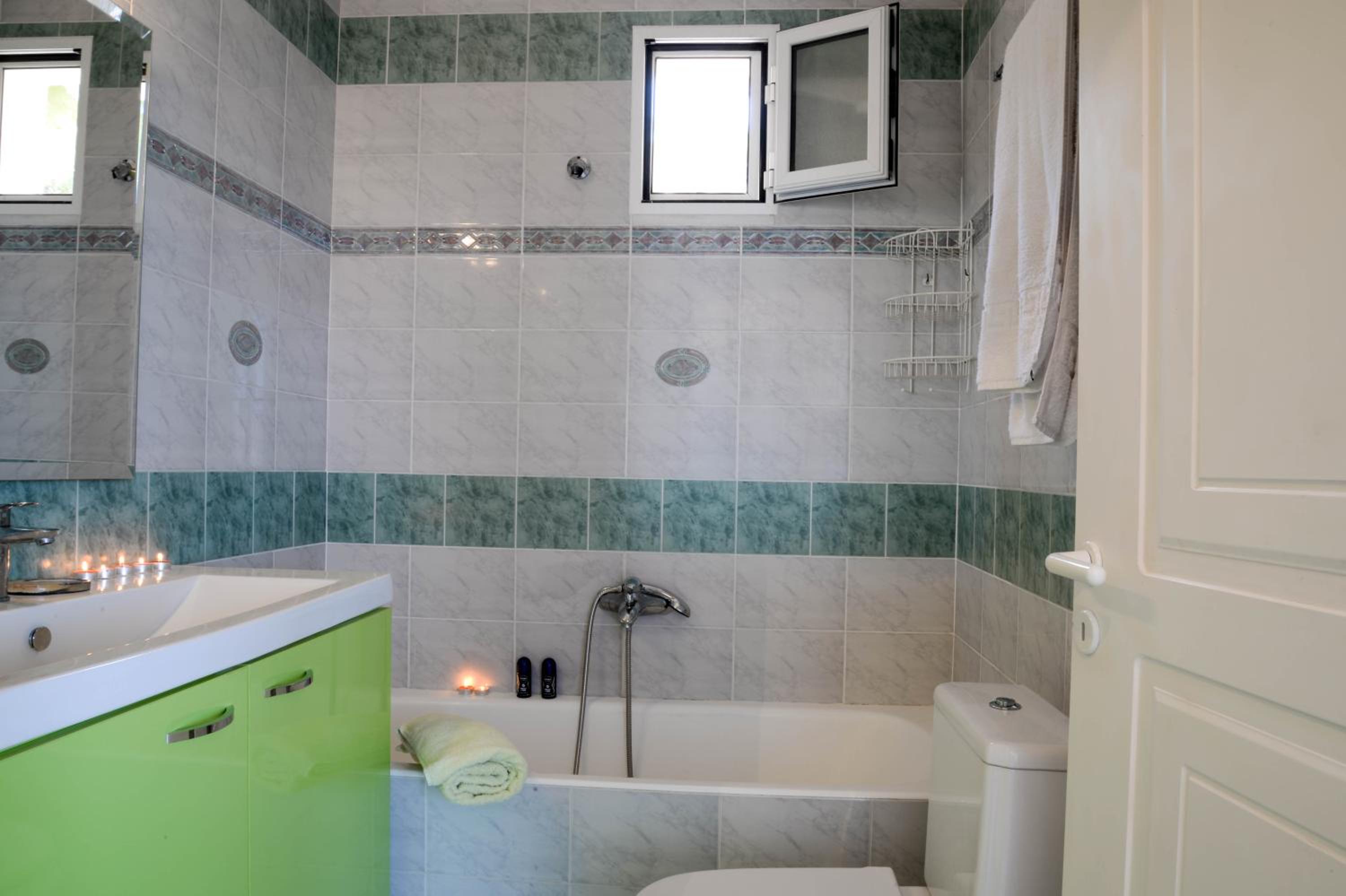 Apartment With Panoramic View photo 3