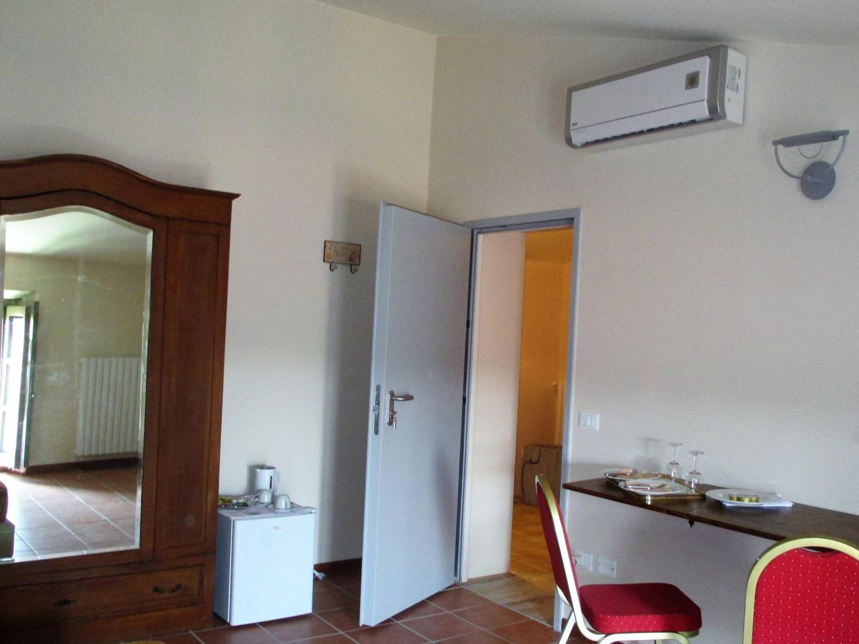 Triple Room - Photo 2