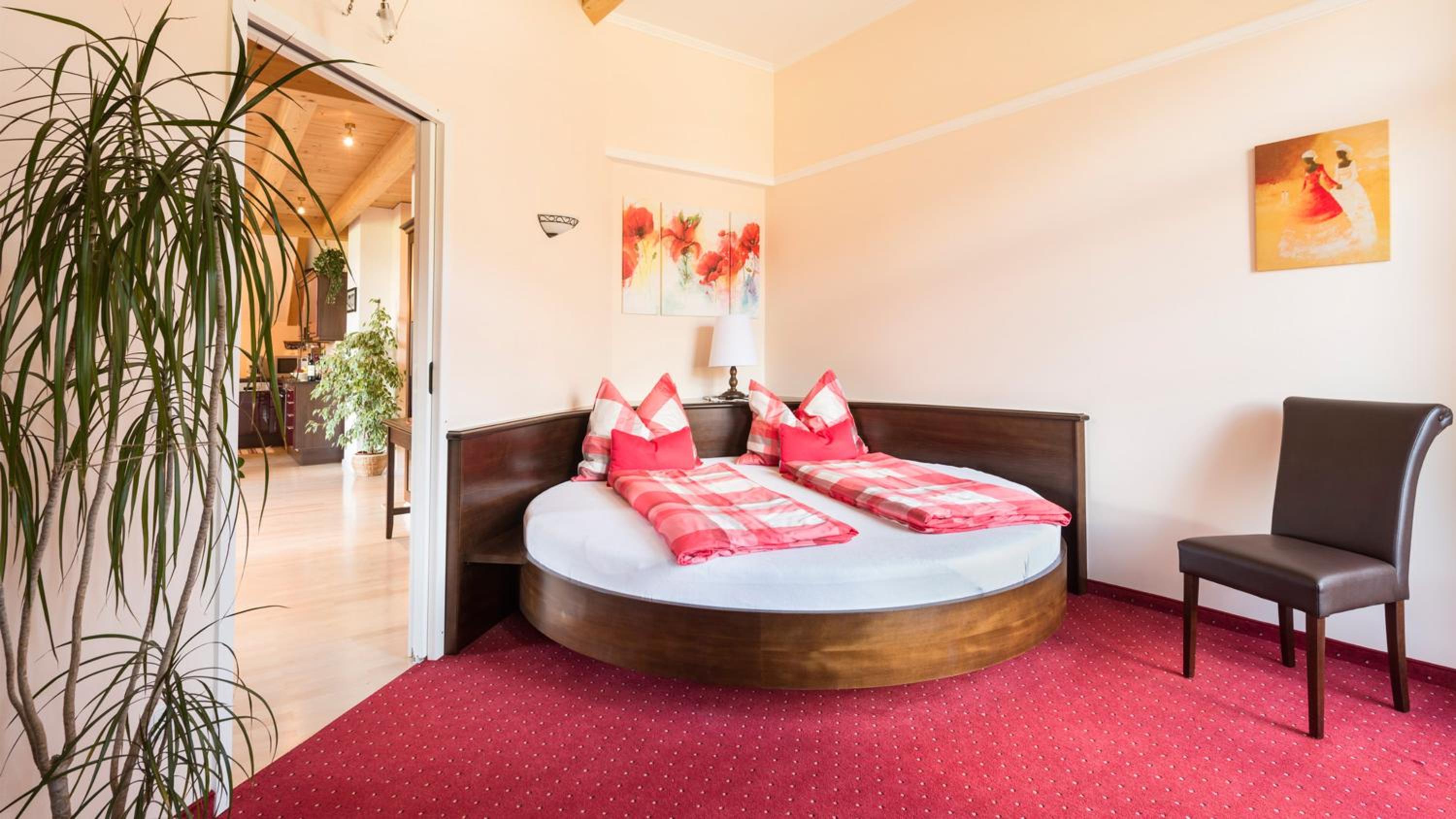 Two-Bedroom Apartment with Lake View - Wolfgangsee 3