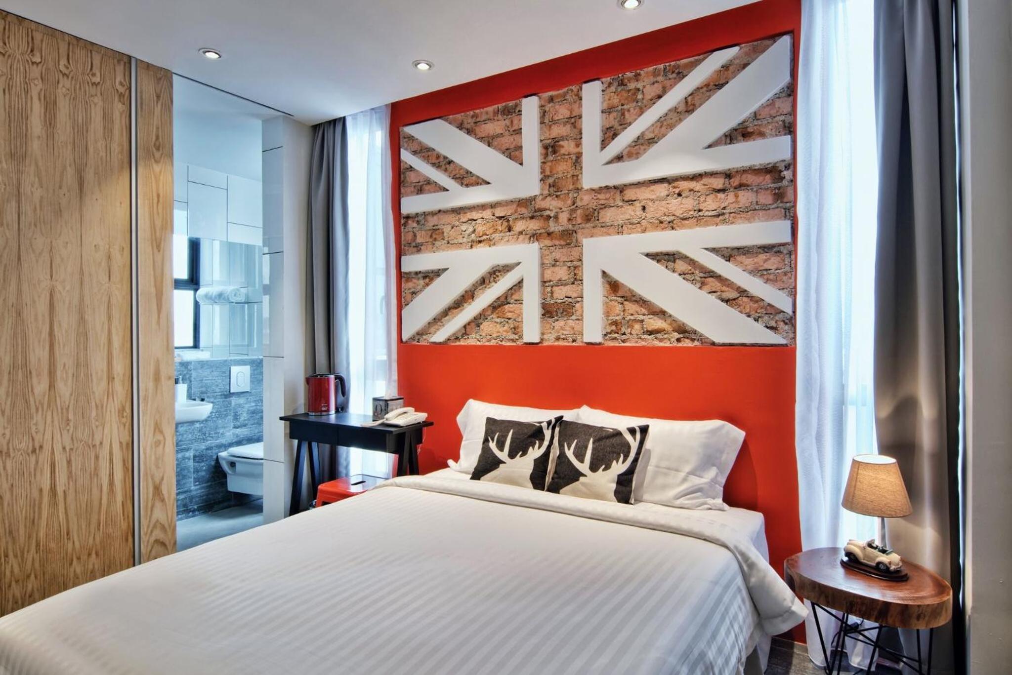 Standard Queen Room photo 2
