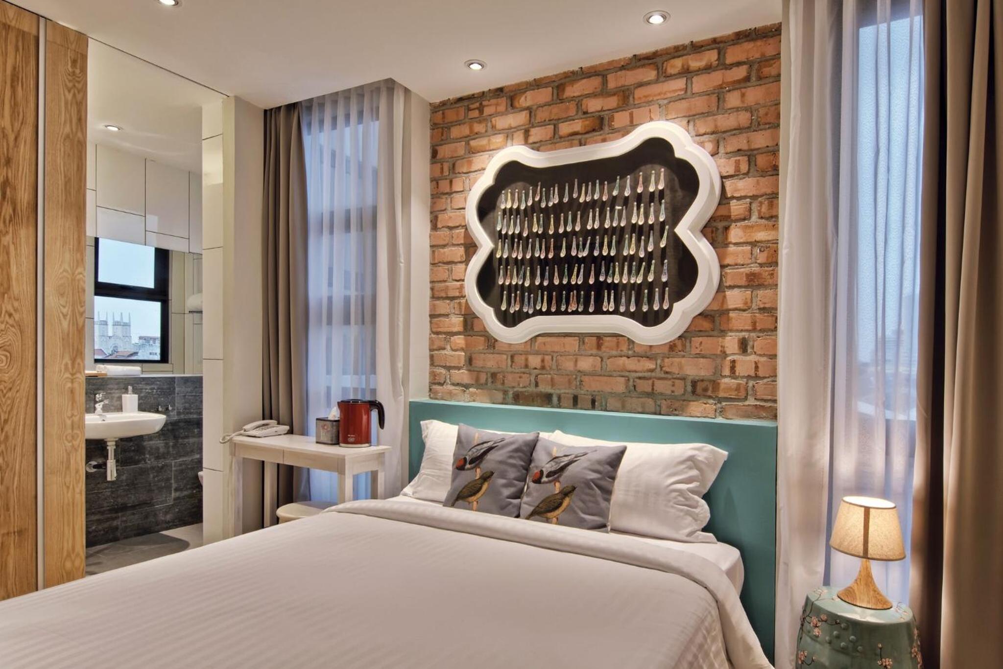 Standard Queen Room photo 3
