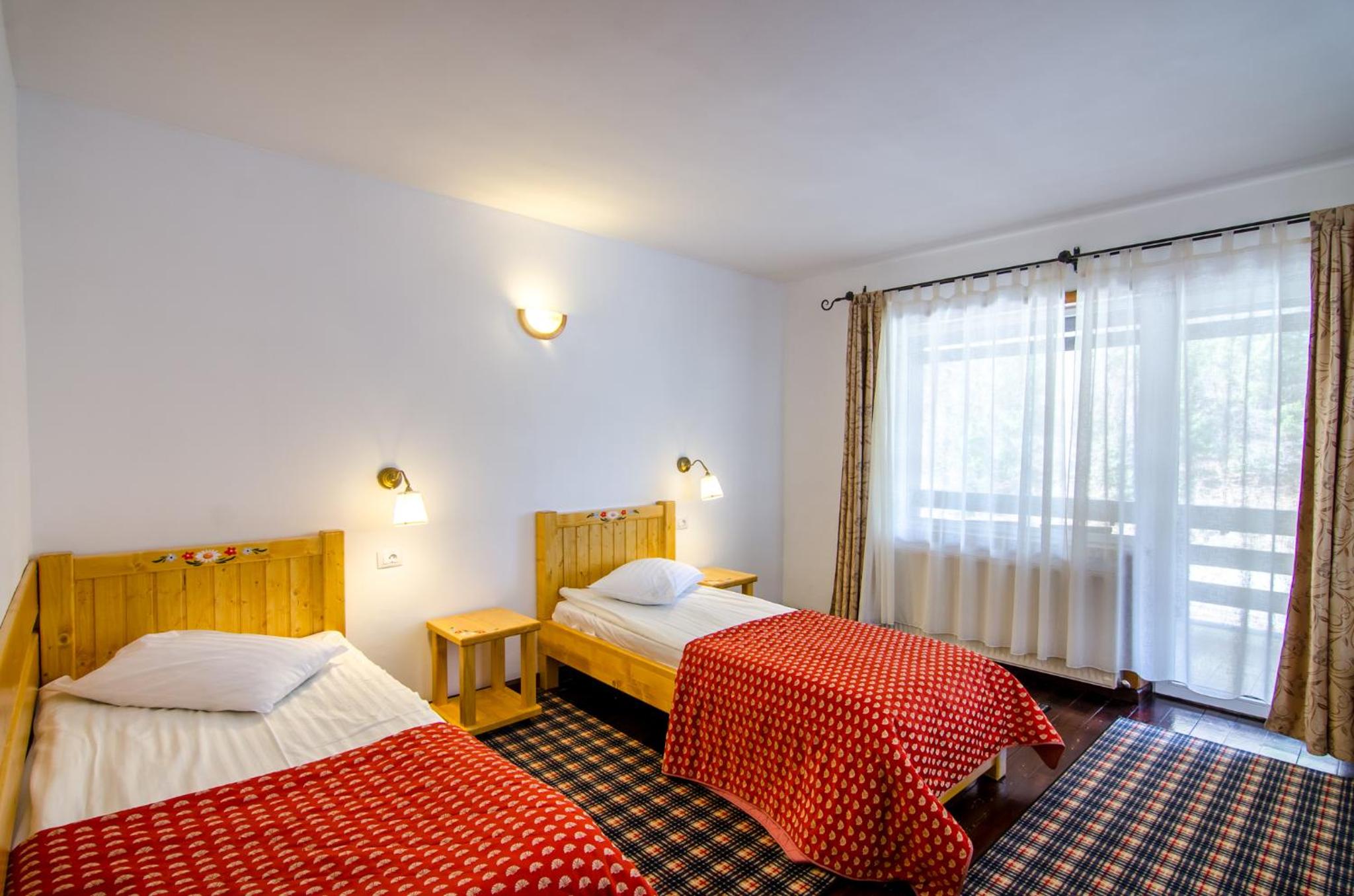Double or Twin Room photo 2