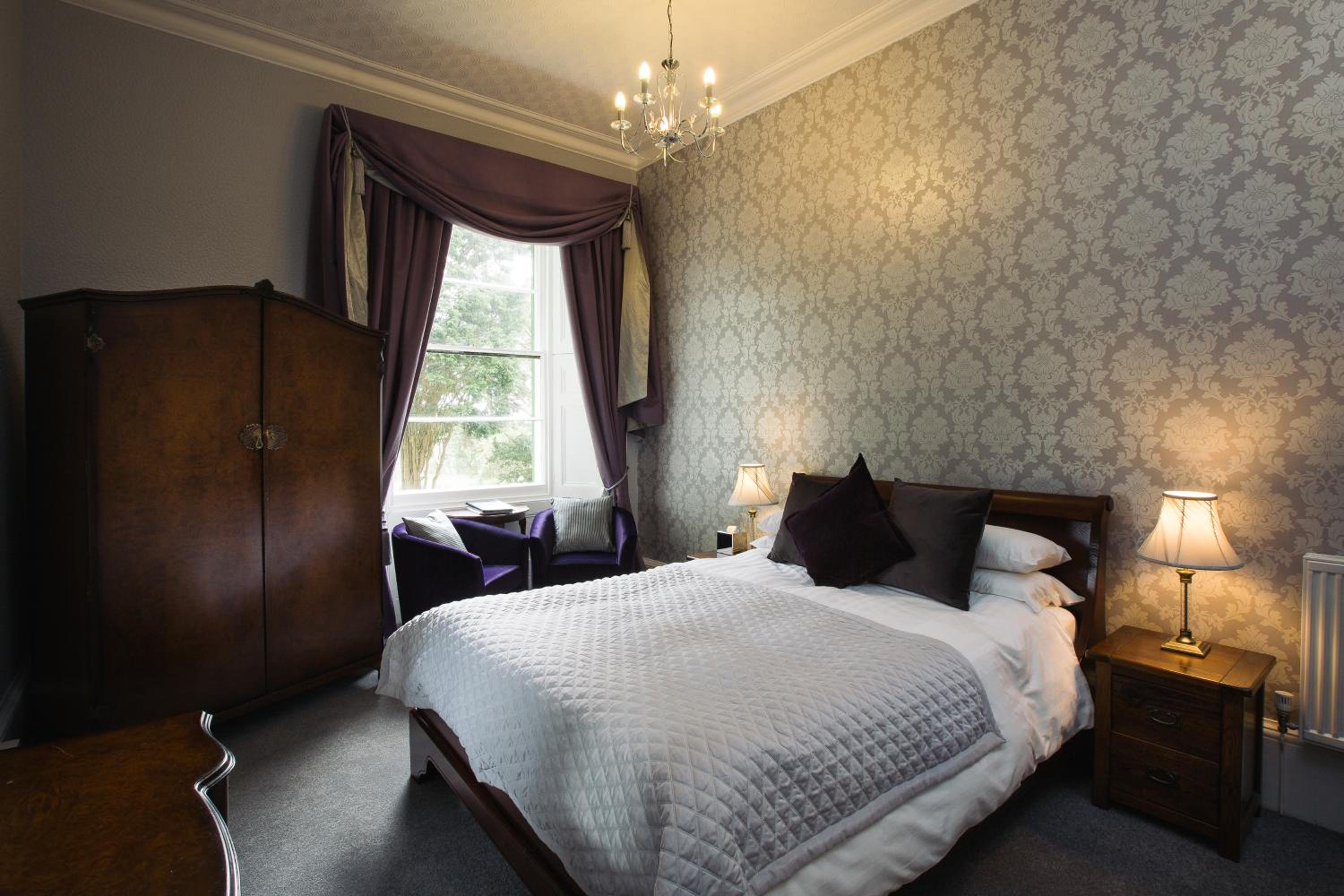 Double Room - Photo 5