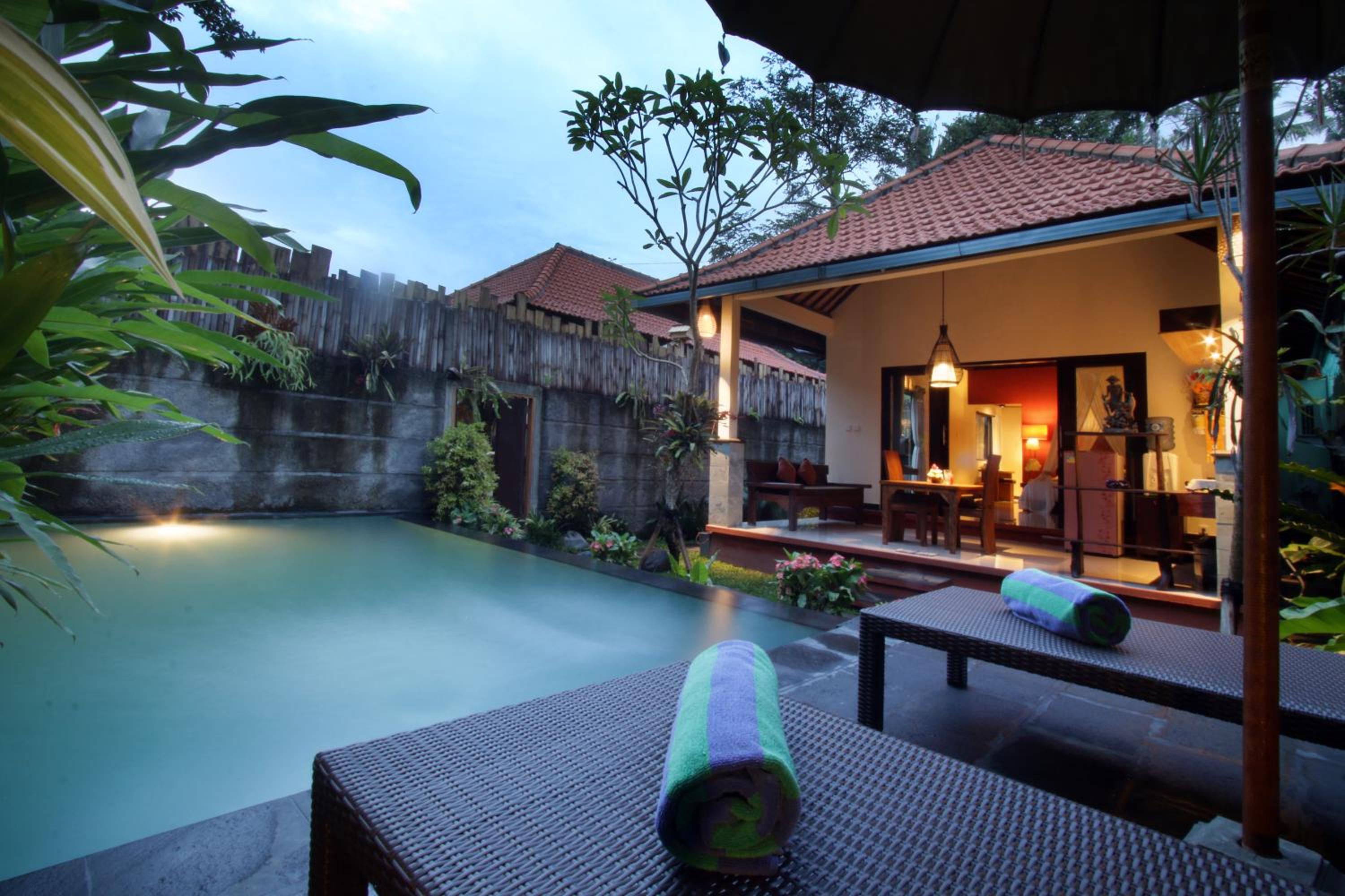 Villa with Private Pool - Photo 24
