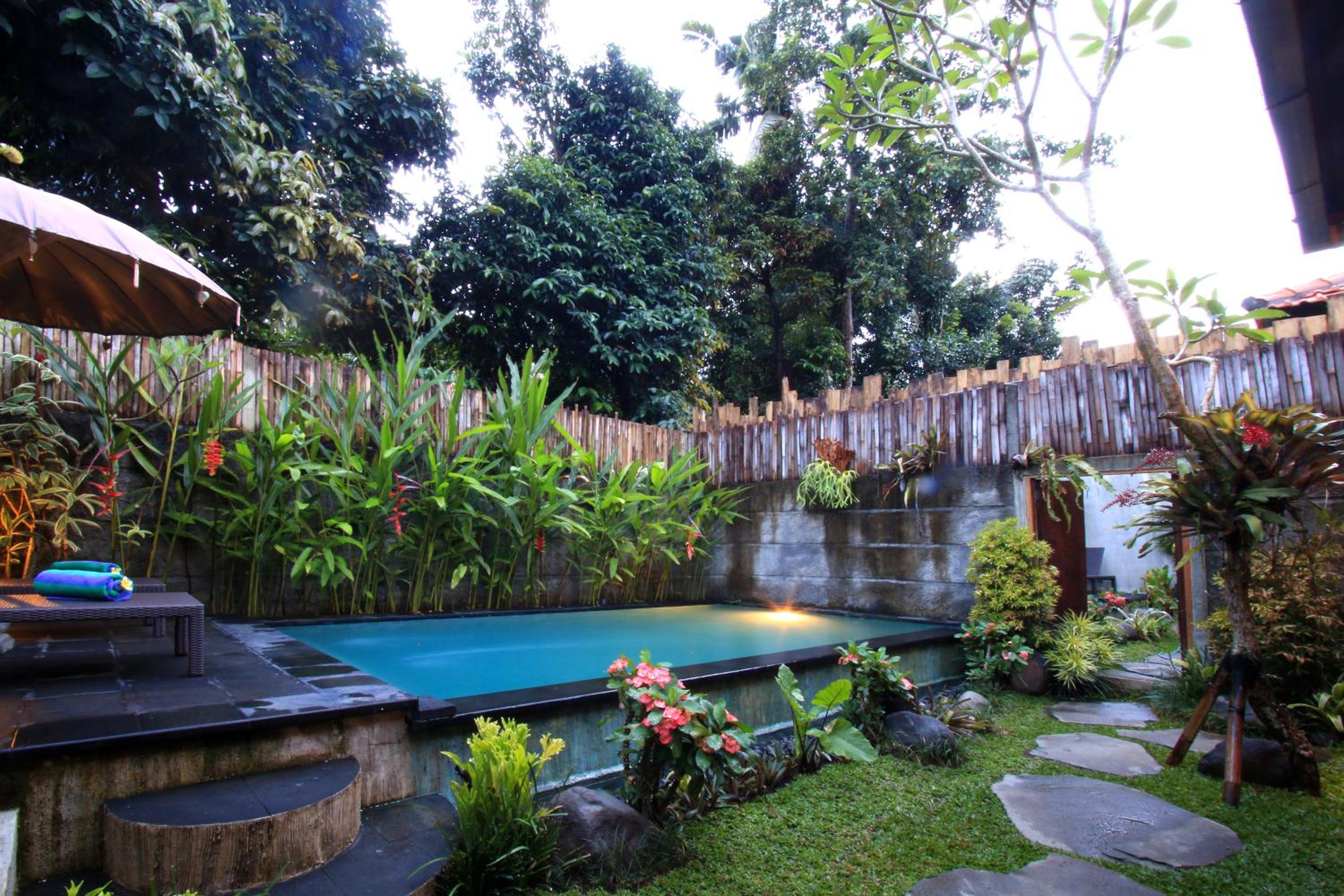 Villa with Private Pool - Photo 17