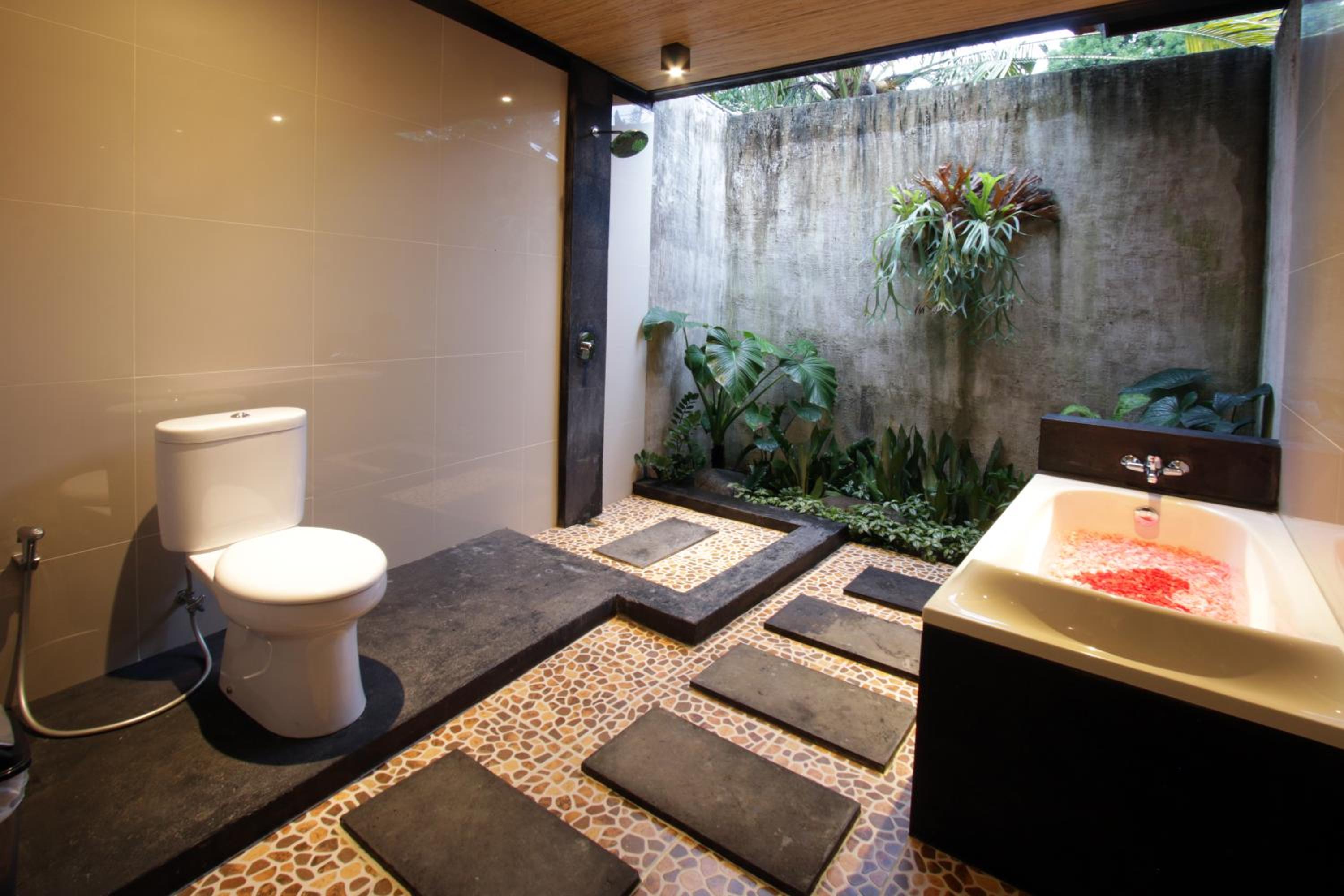 Villa with Private Pool - Photo 18