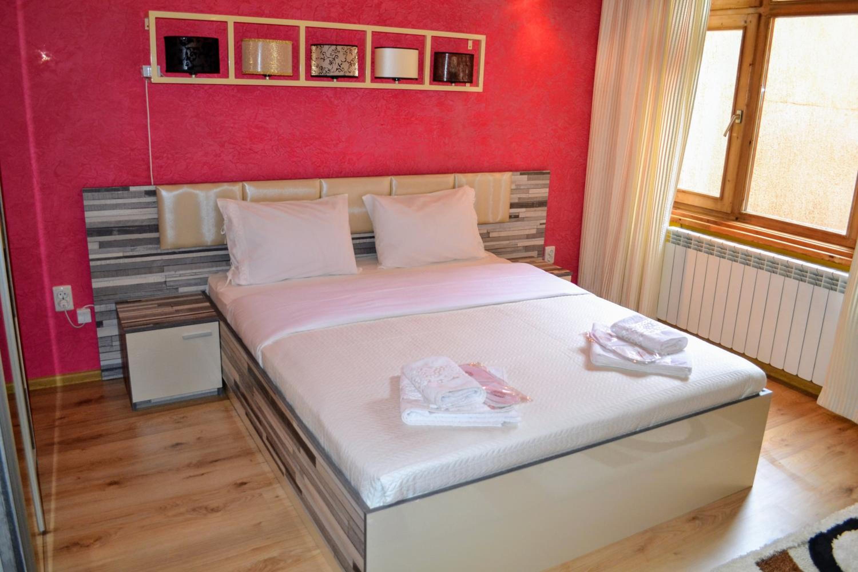 Standard Double Room with Shared Bathroom