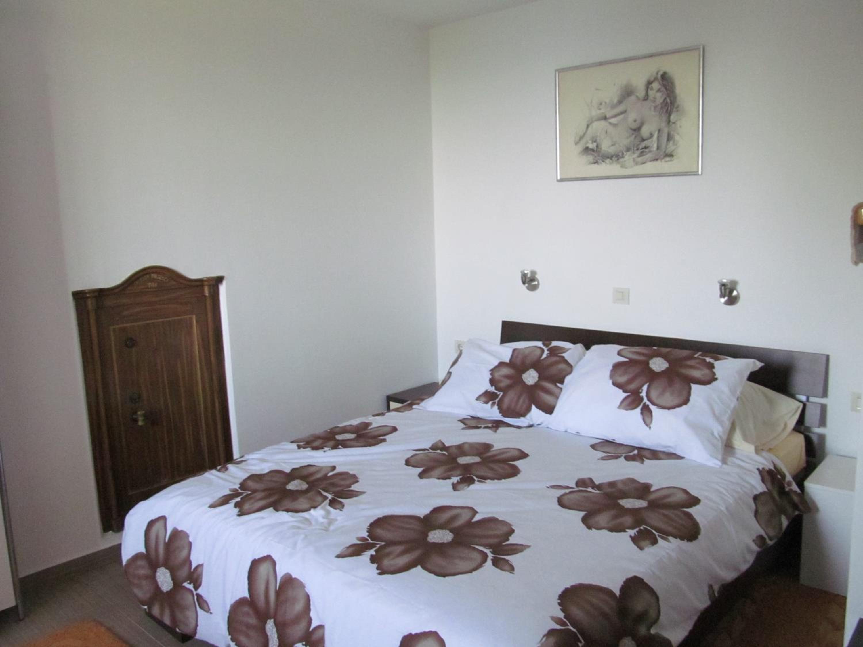 Apartment - Ground Floor - Photo 5