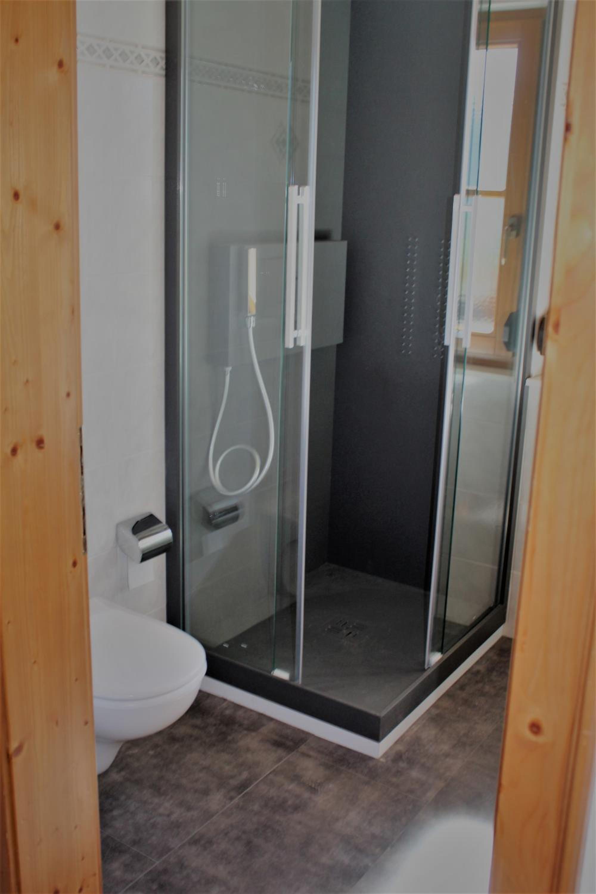 Small Double Room - Photo 6