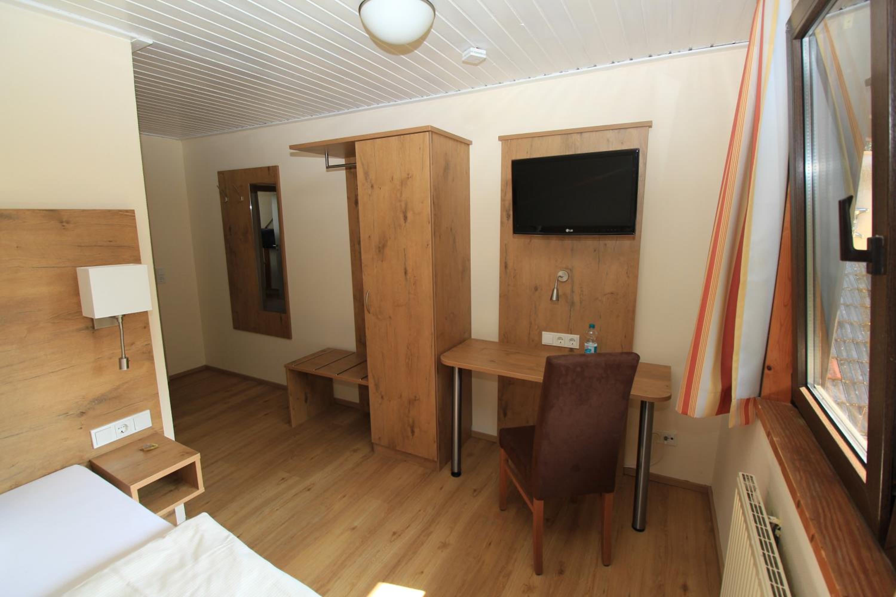 Standard Single Room photo 3