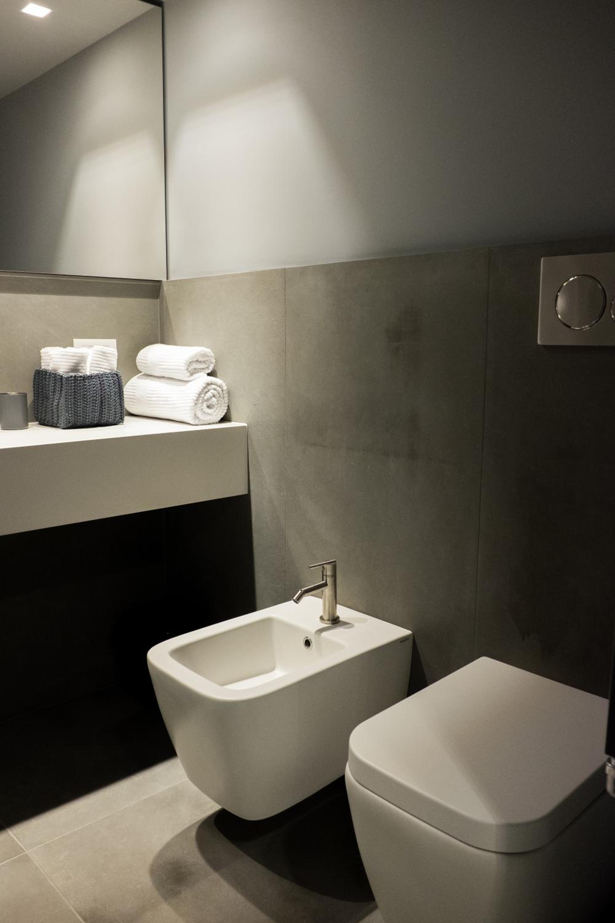 Apartment - Photo 2