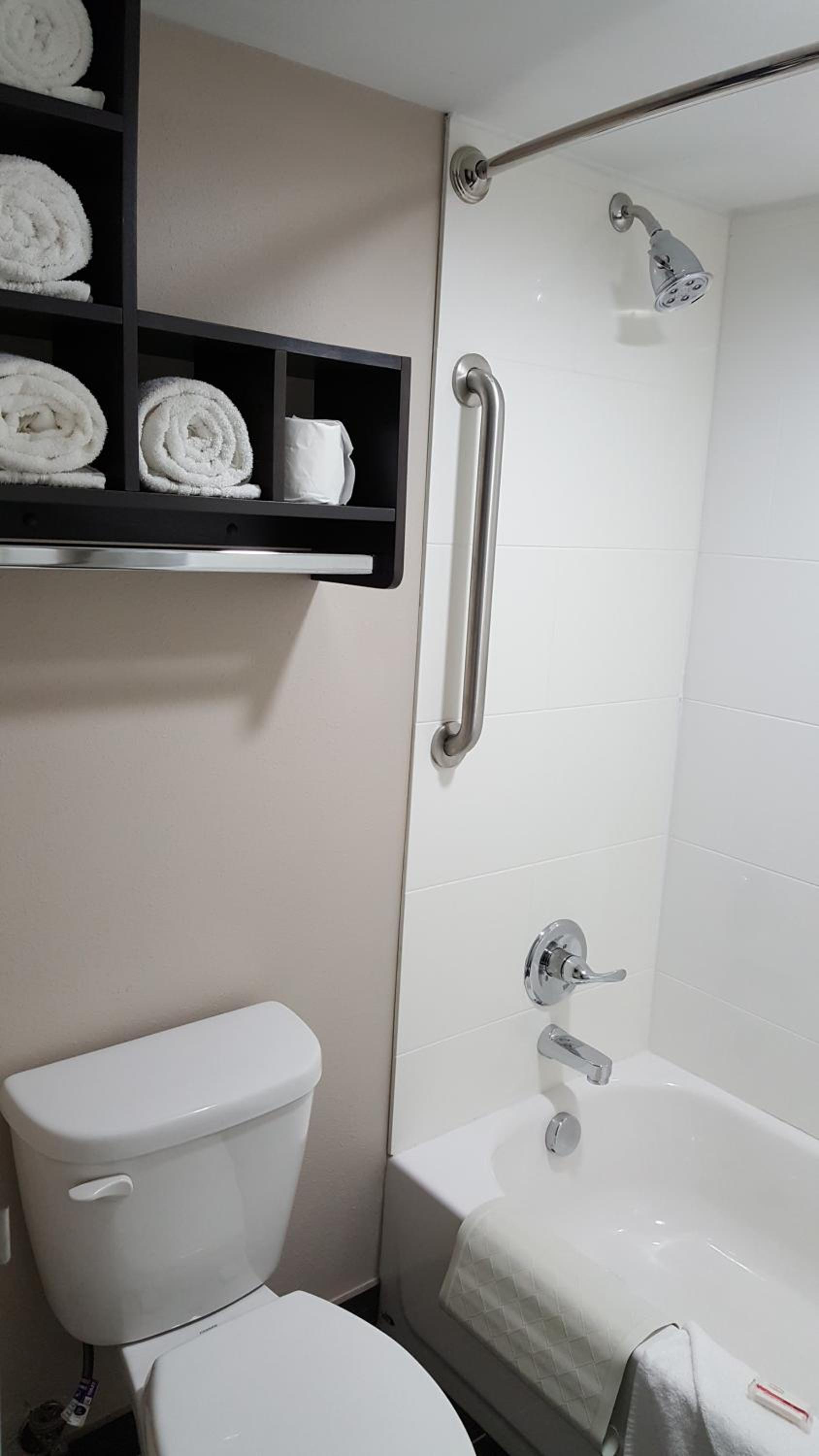 Double Room with Two Double Beds - Non-Smoking - Photo 5
