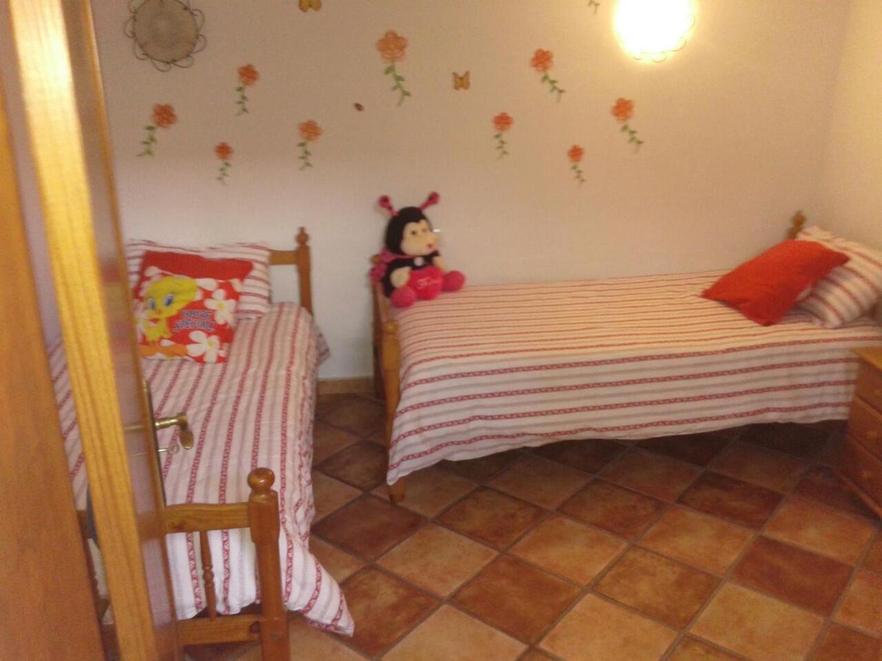 Casa de cuatro habitaciones
