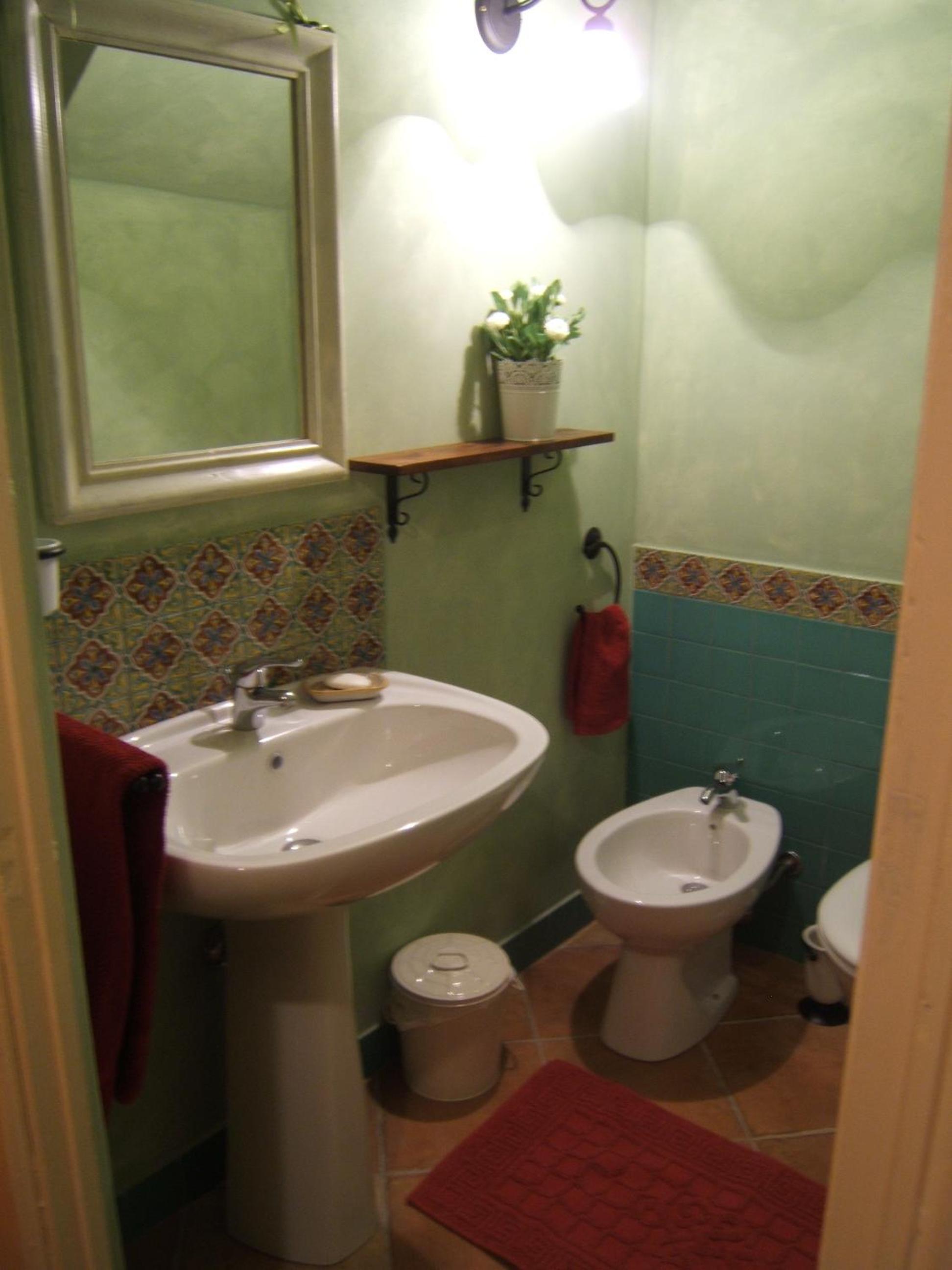 King Suite with Balcony photo 2