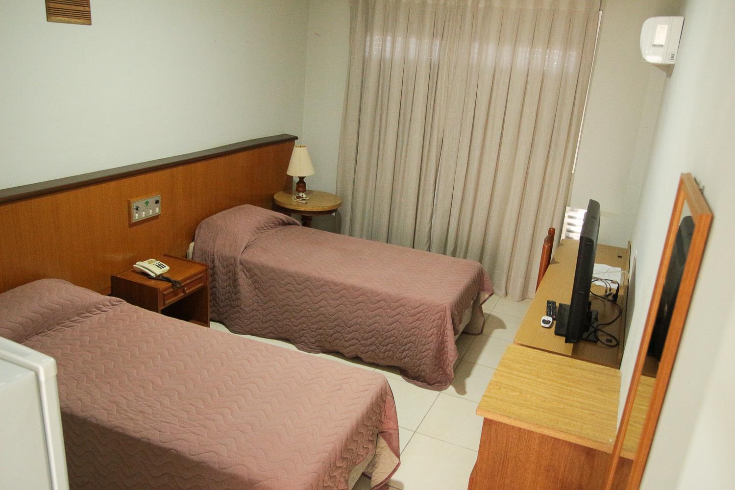 Standard Twin Room photo 2
