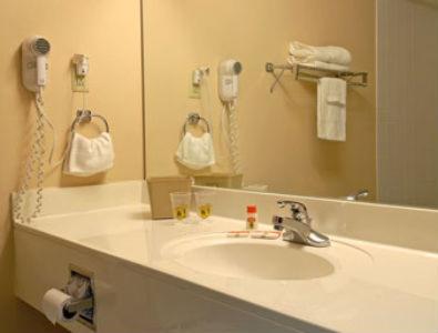 King Room - Non-Smoking - Photo 3