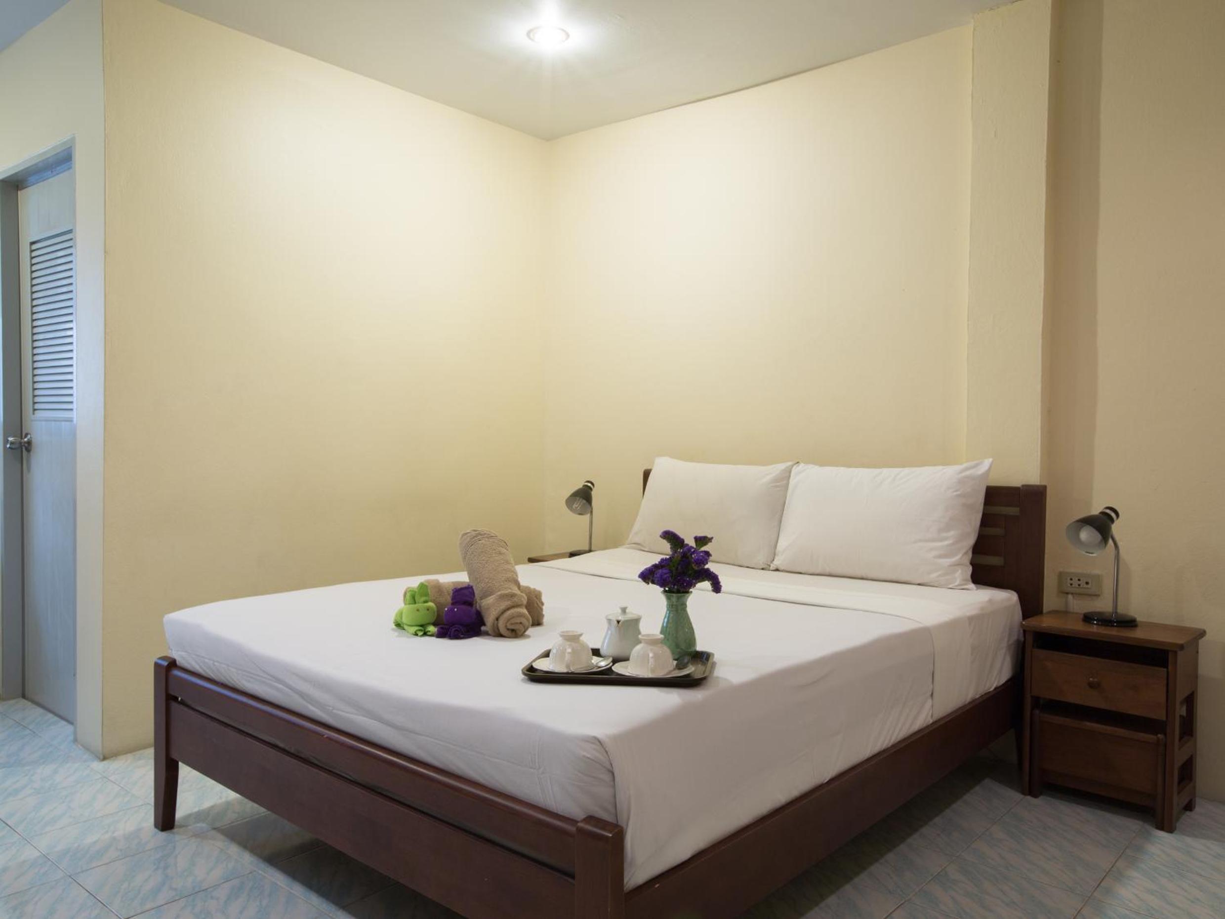 Small Double Room - Photo 1