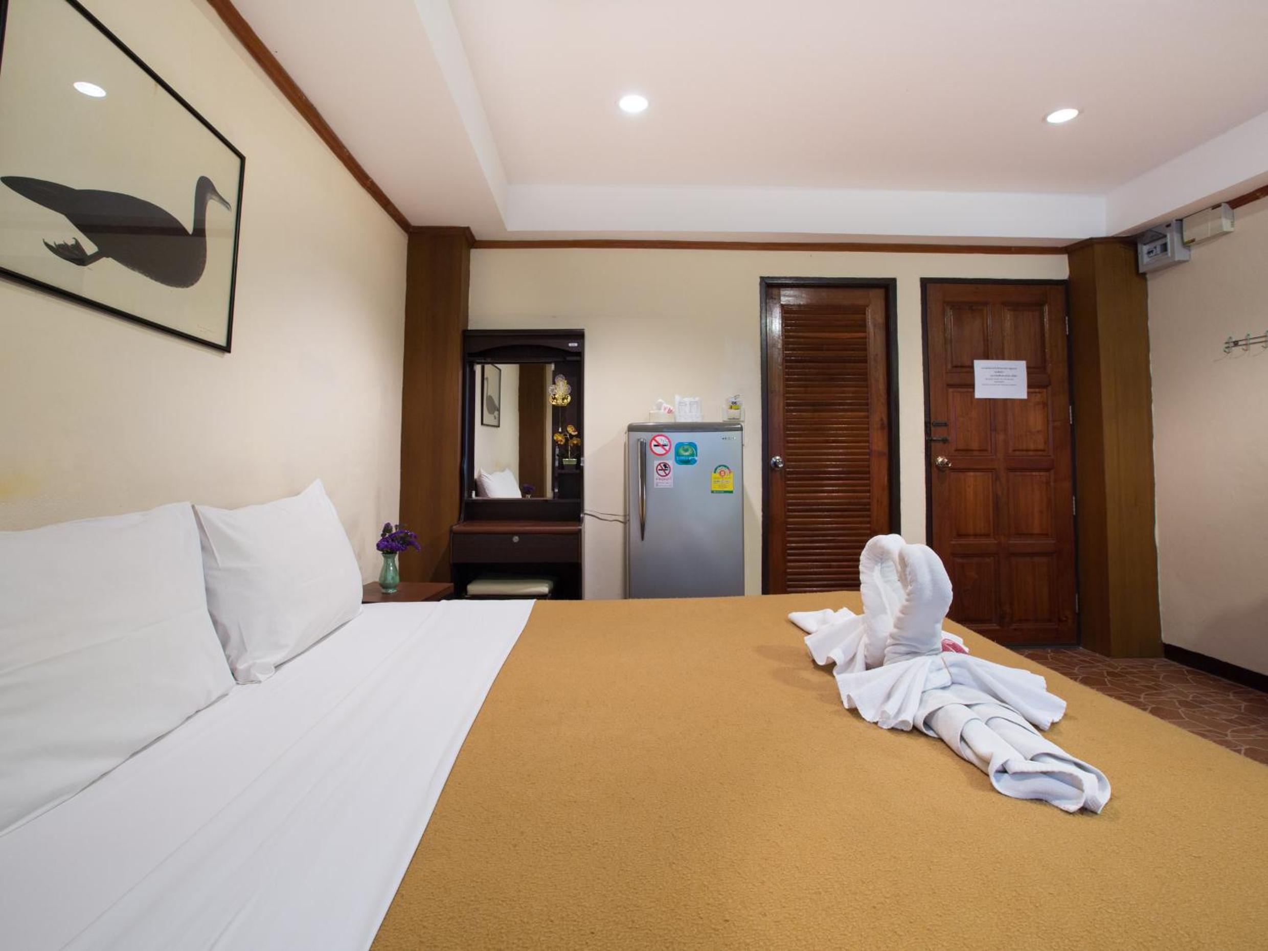 Deluxe Double Room - Photo 7