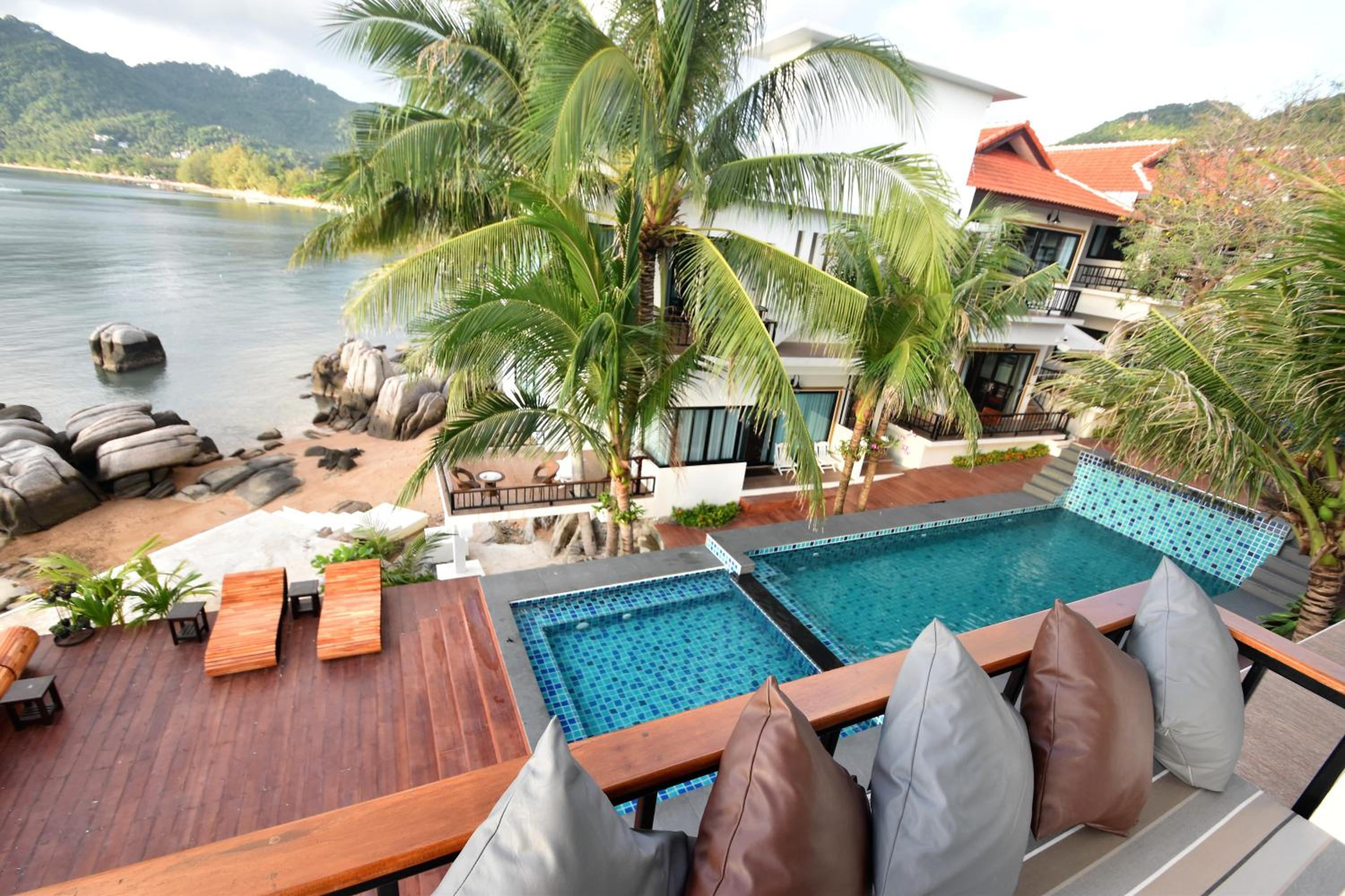 Deluxe Double or Twin Room with Sea View - Photo 10
